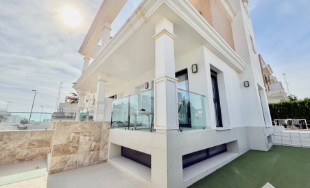 Adosado - Reventa - Ciudad quesada - Lo Marabú