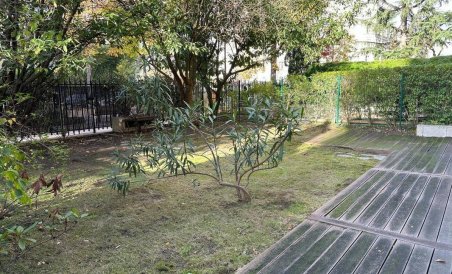 Apartment / flat - Resale - Paris - Paris