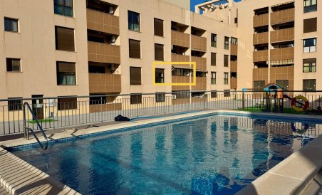 Apartment / flat - Resale - Torrevieja - MGRU-78804