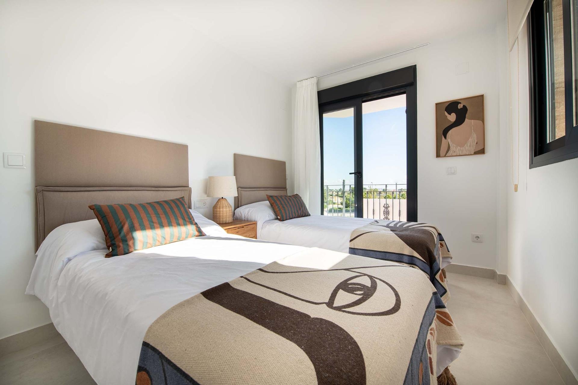 Obra nueva - Villa - Cox - San Fernando