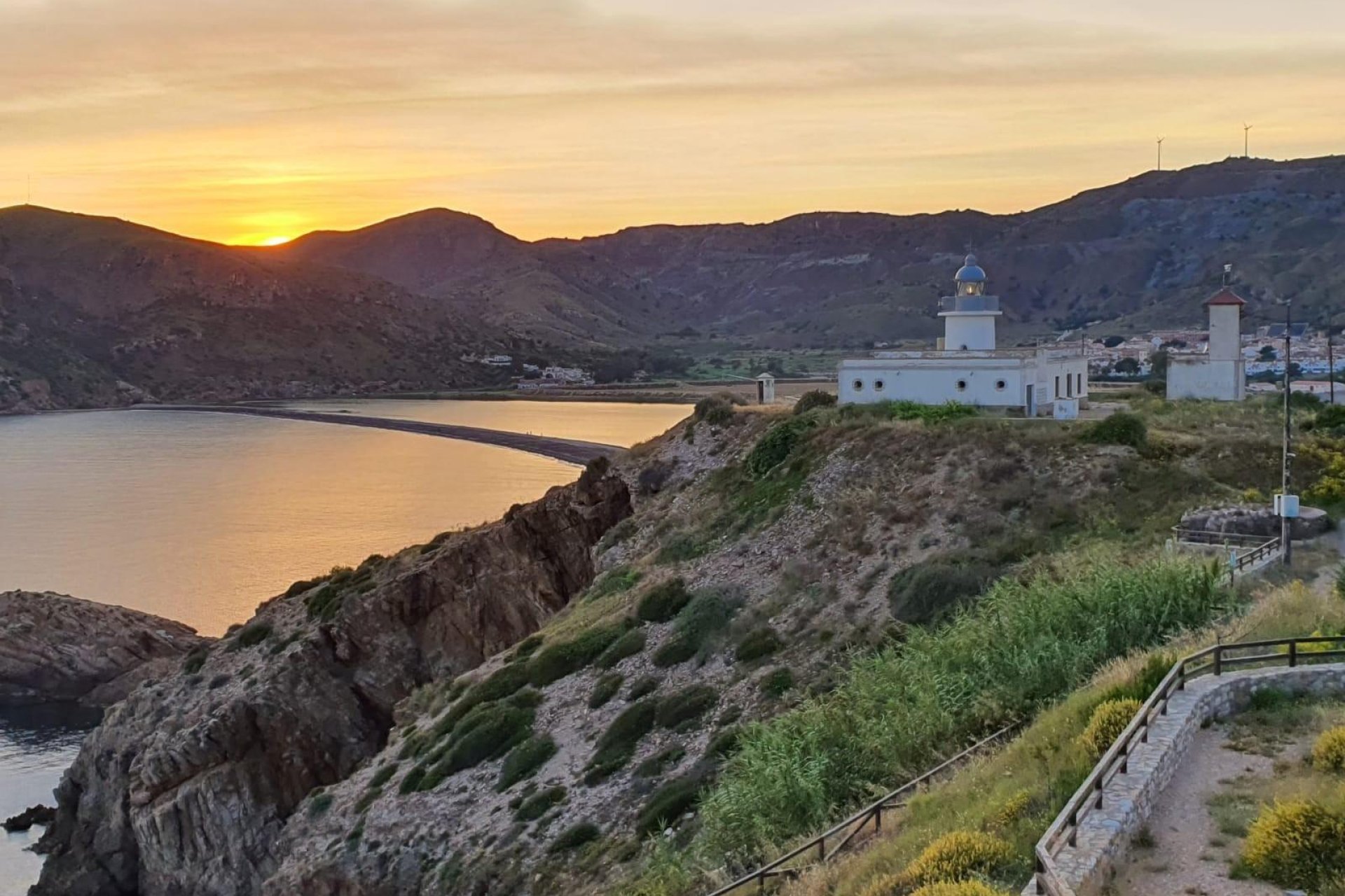 Obra nueva - Villa - La Union - centro