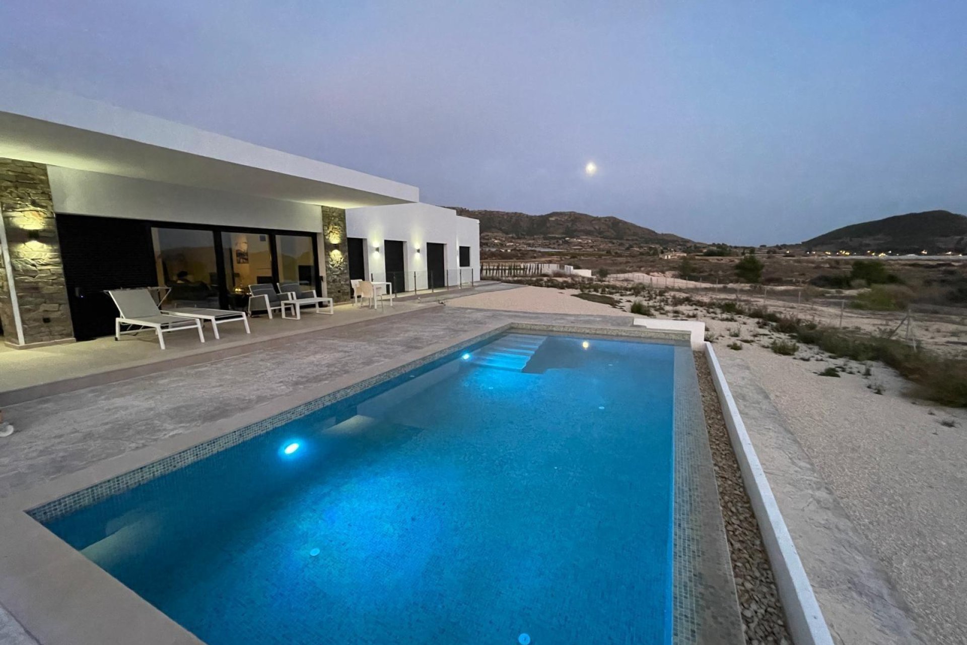 Obra nueva - Villa - Pinoso - Casas Pastor