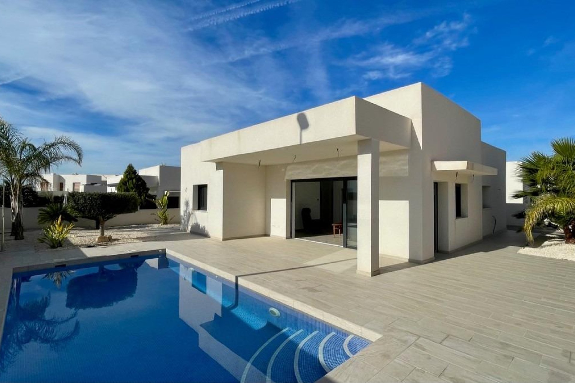 Obra nueva - Villa - Rafal - polideportivo