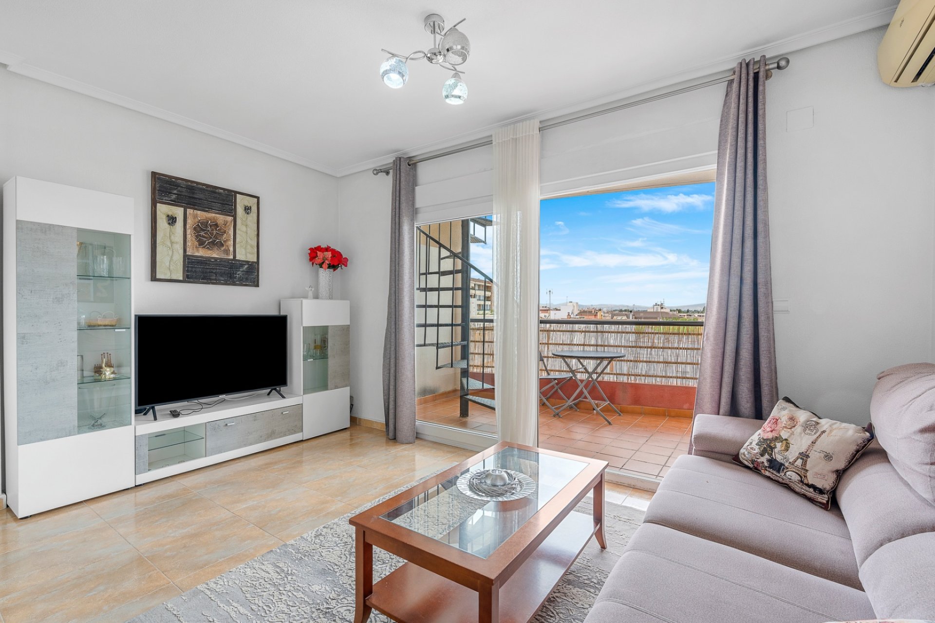 Resale - Apartment / flat - Almoradí