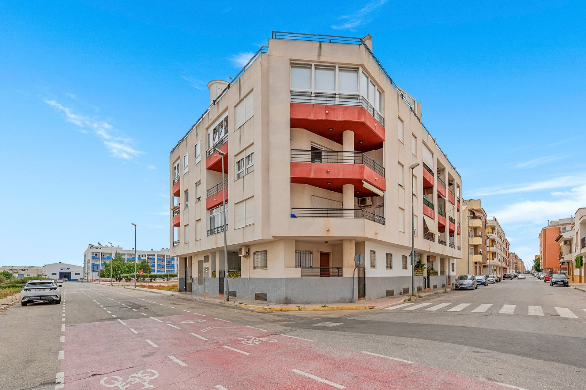 Resale - Apartment / flat - Almoradí
