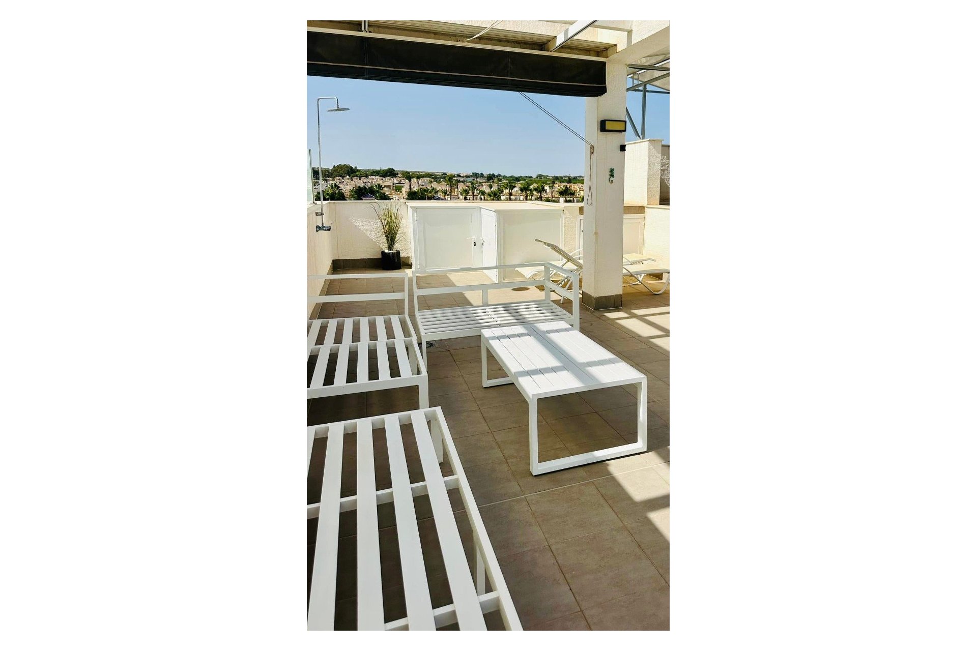 Resale - Apartment / flat - El Raso - Costa Blanca