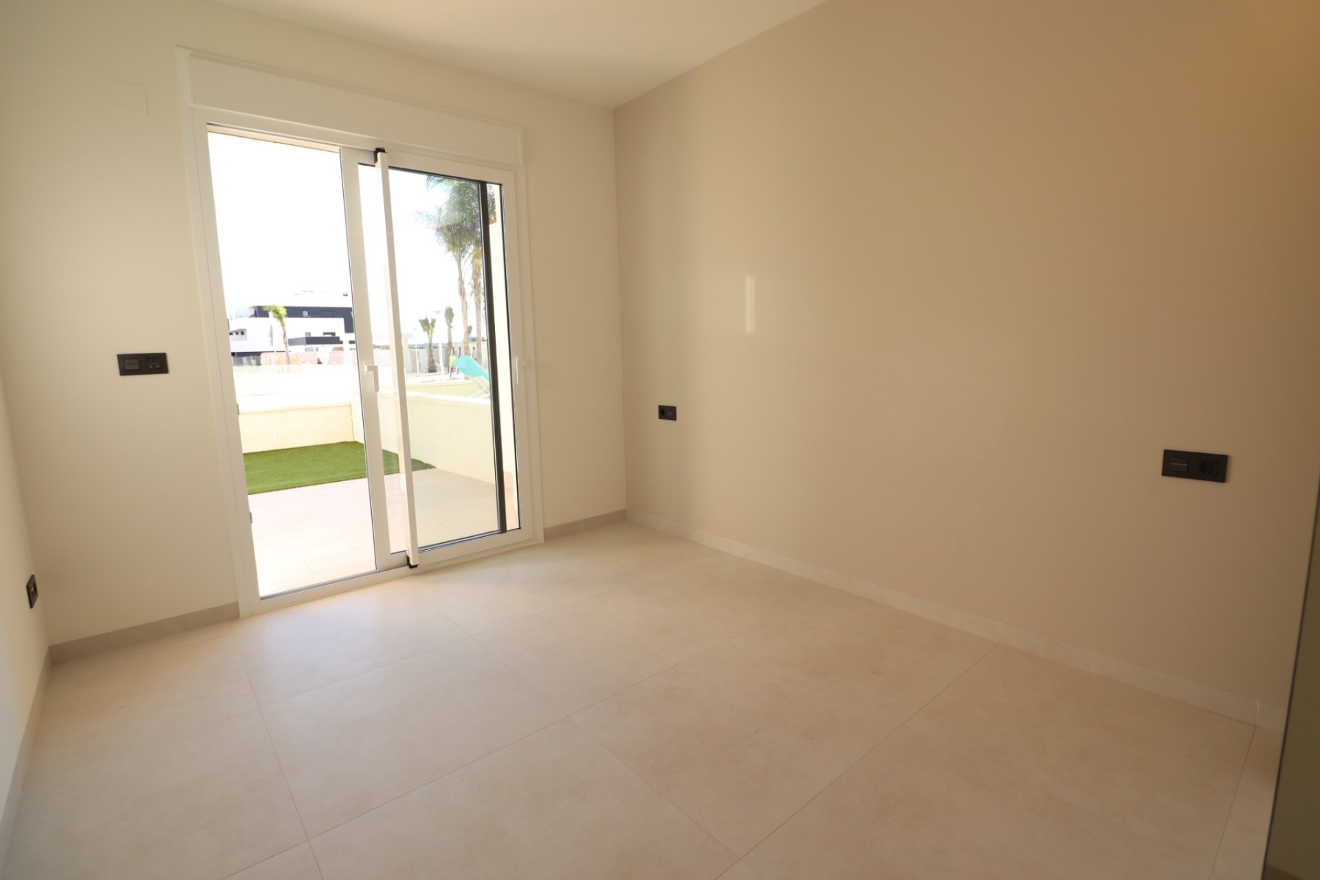 Resale - Apartment / flat - Guardamar del Segura - El Raso