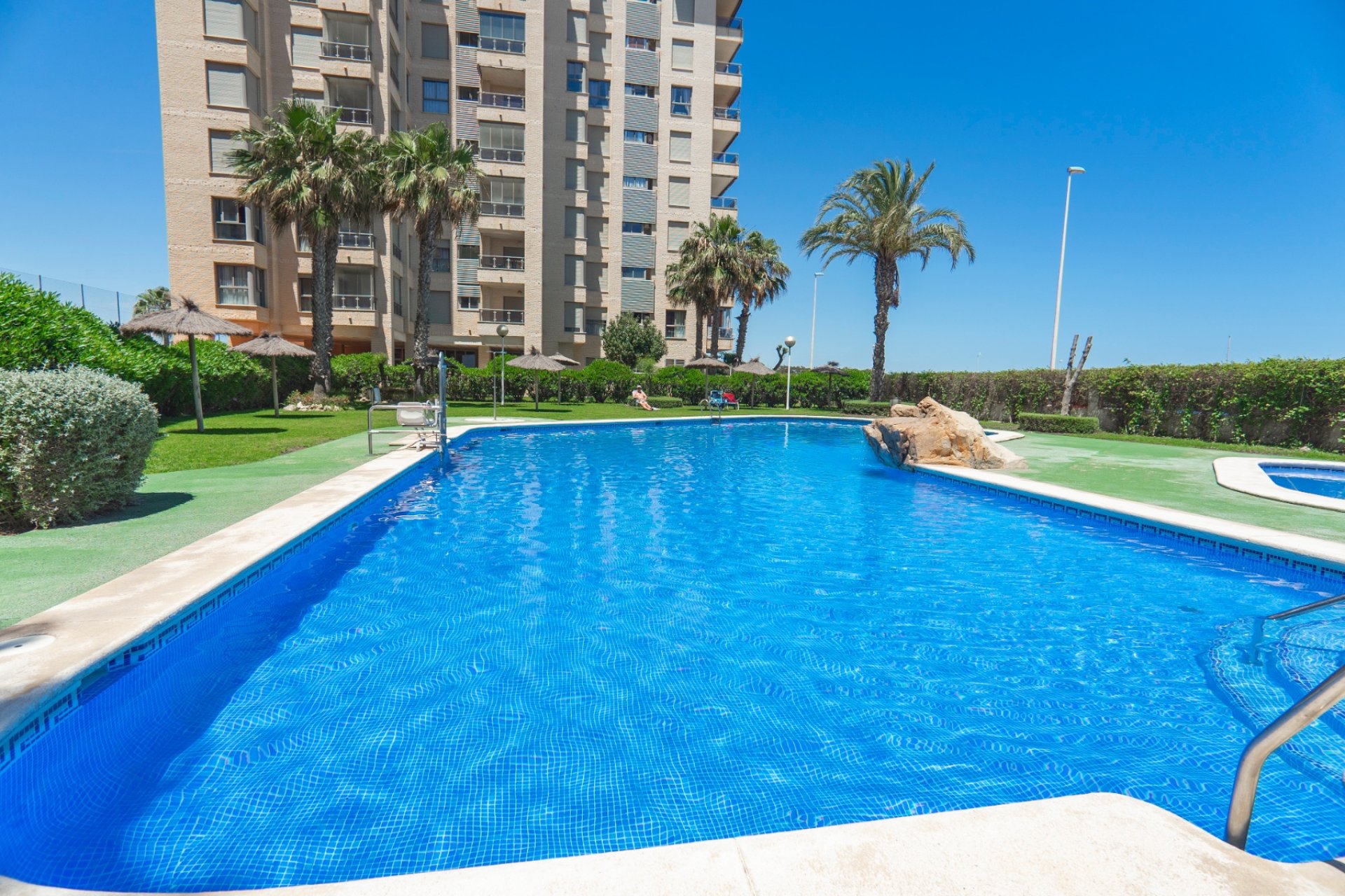 Resale - Apartment / flat - Guardamar del Segura - Puerto Deportivo