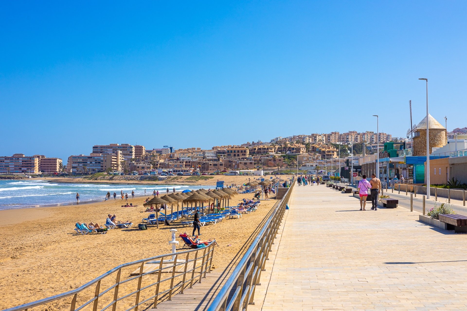 Resale - Apartment / flat - La Mata - Pueblo/ PLAYA