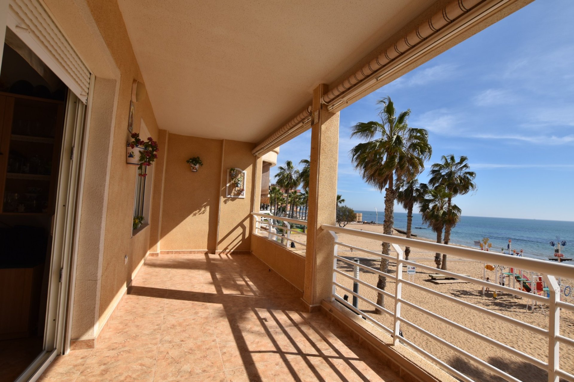 Resale - Apartment / flat - La Mata