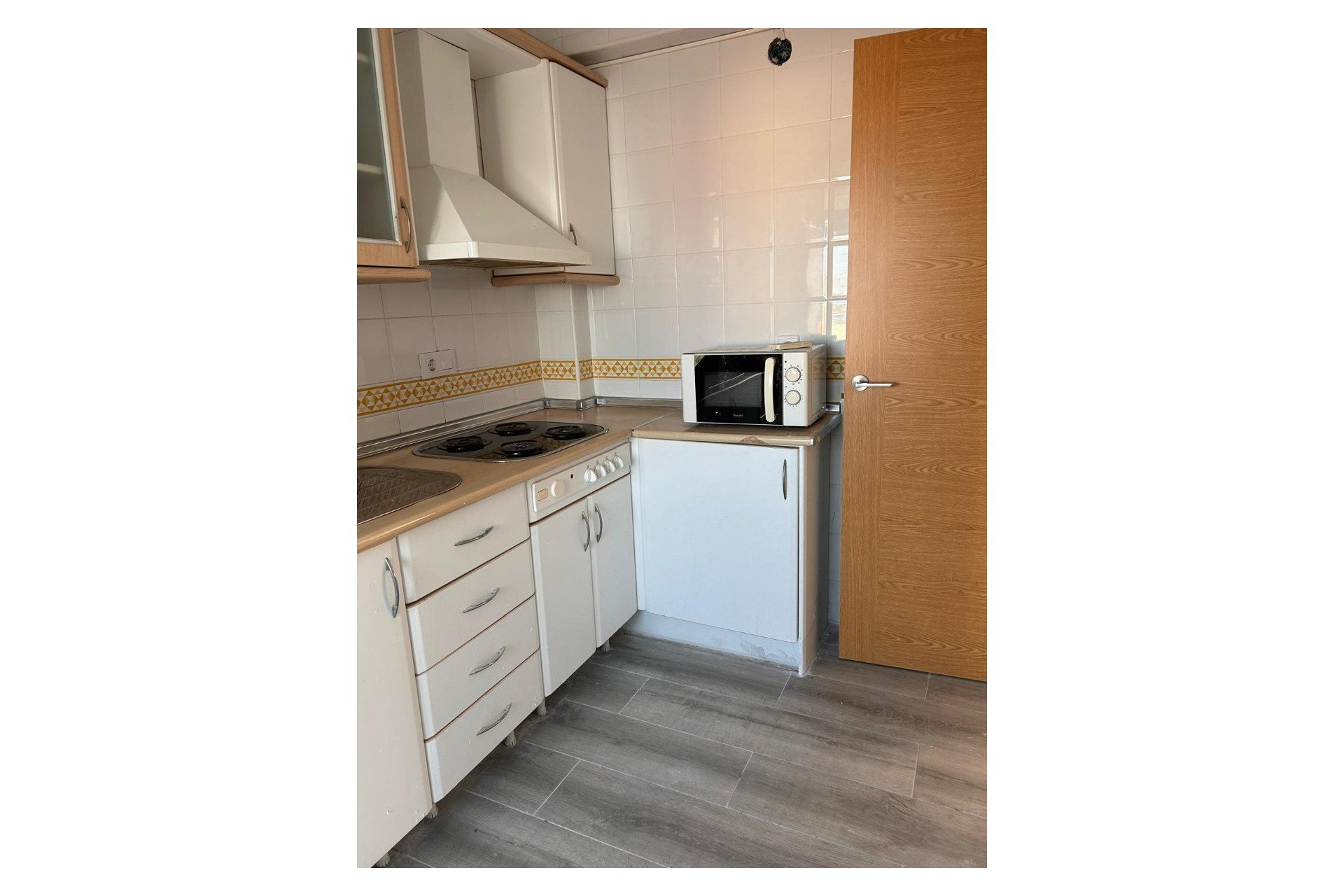 Resale - Apartment / flat - Pilar de la Horadada - Torre de la Horadada