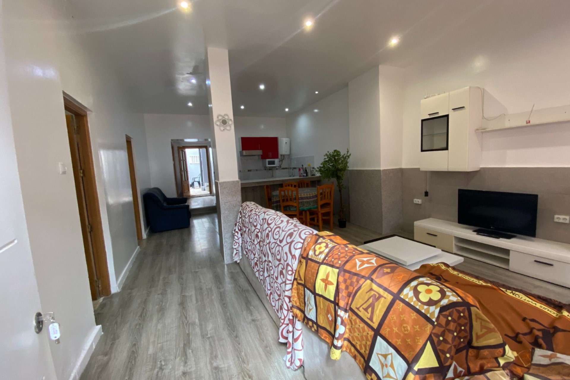 Resale - Apartment / flat - Torrevieja - Center