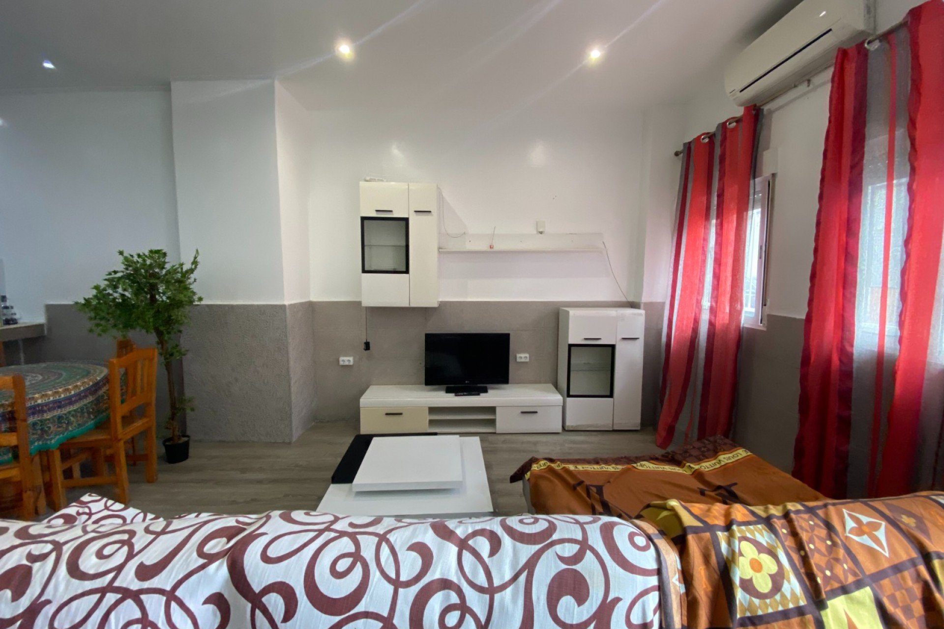 Resale - Apartment / flat - Torrevieja - Center