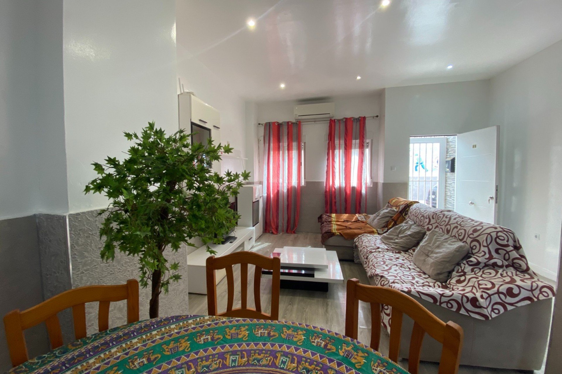 Resale - Apartment / flat - Torrevieja - Center