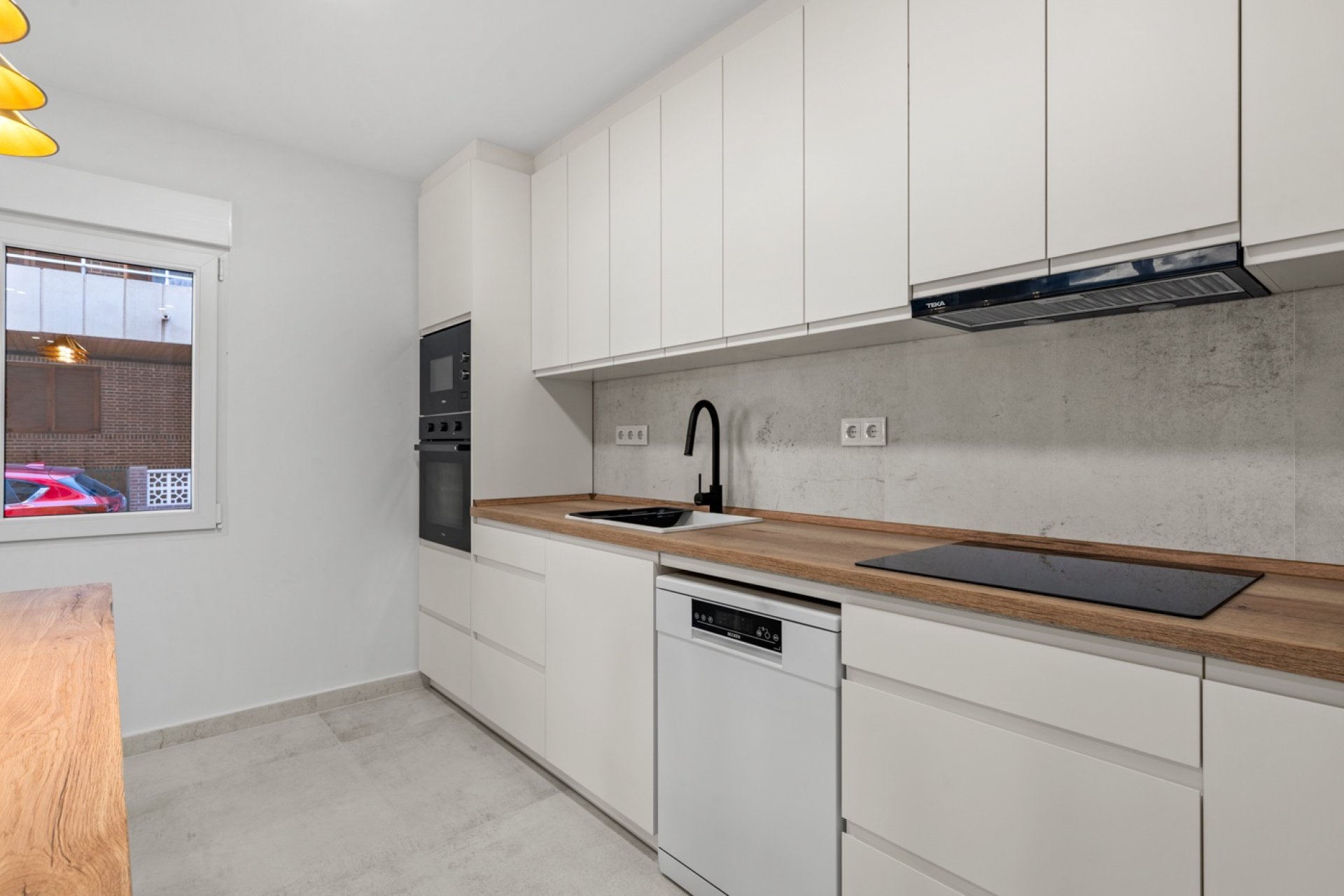 Resale - Apartment / flat - Torrevieja - El Acequión - Los Náufragos