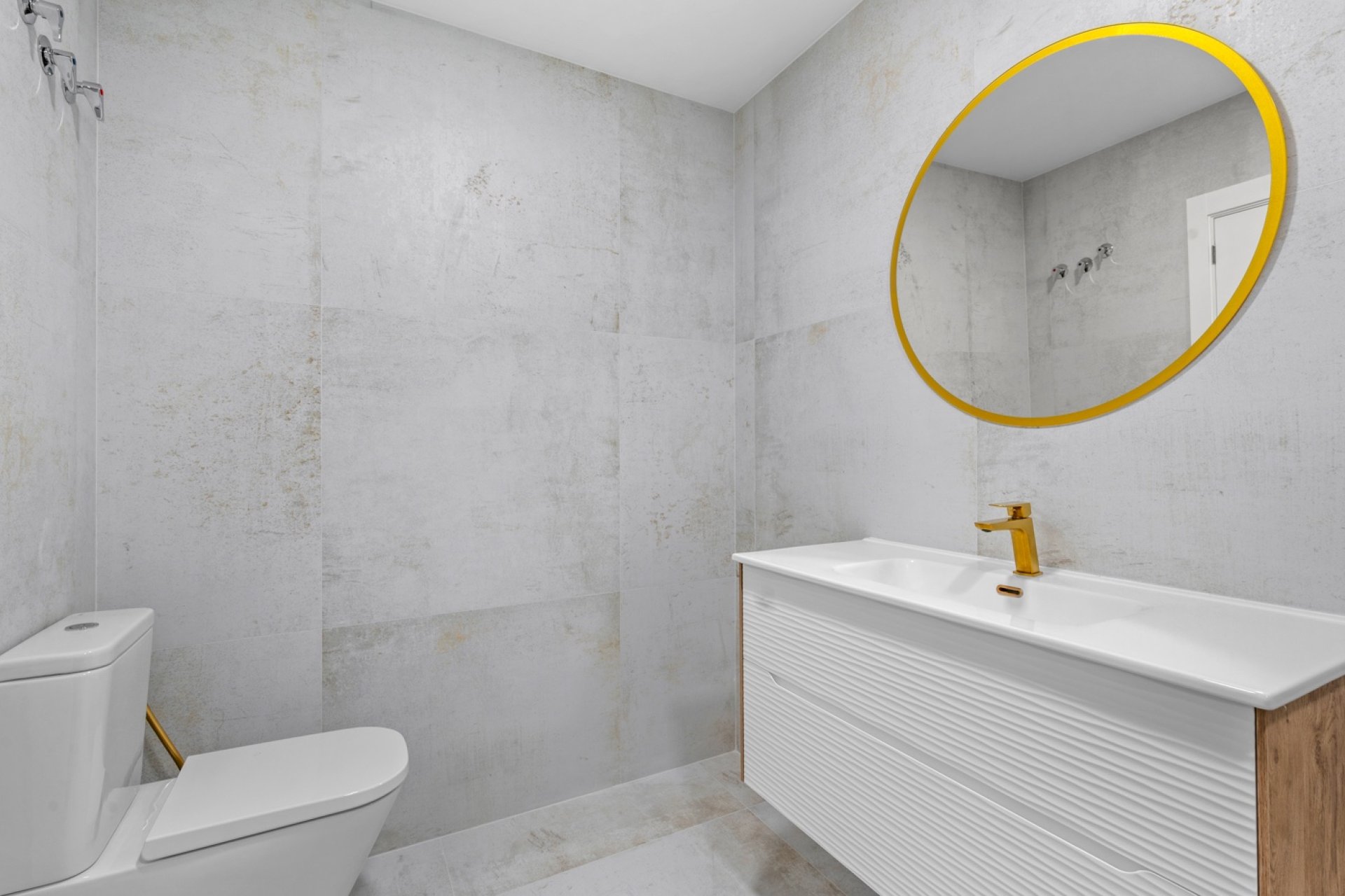 Resale - Apartment / flat - Torrevieja - El Acequión - Los Náufragos