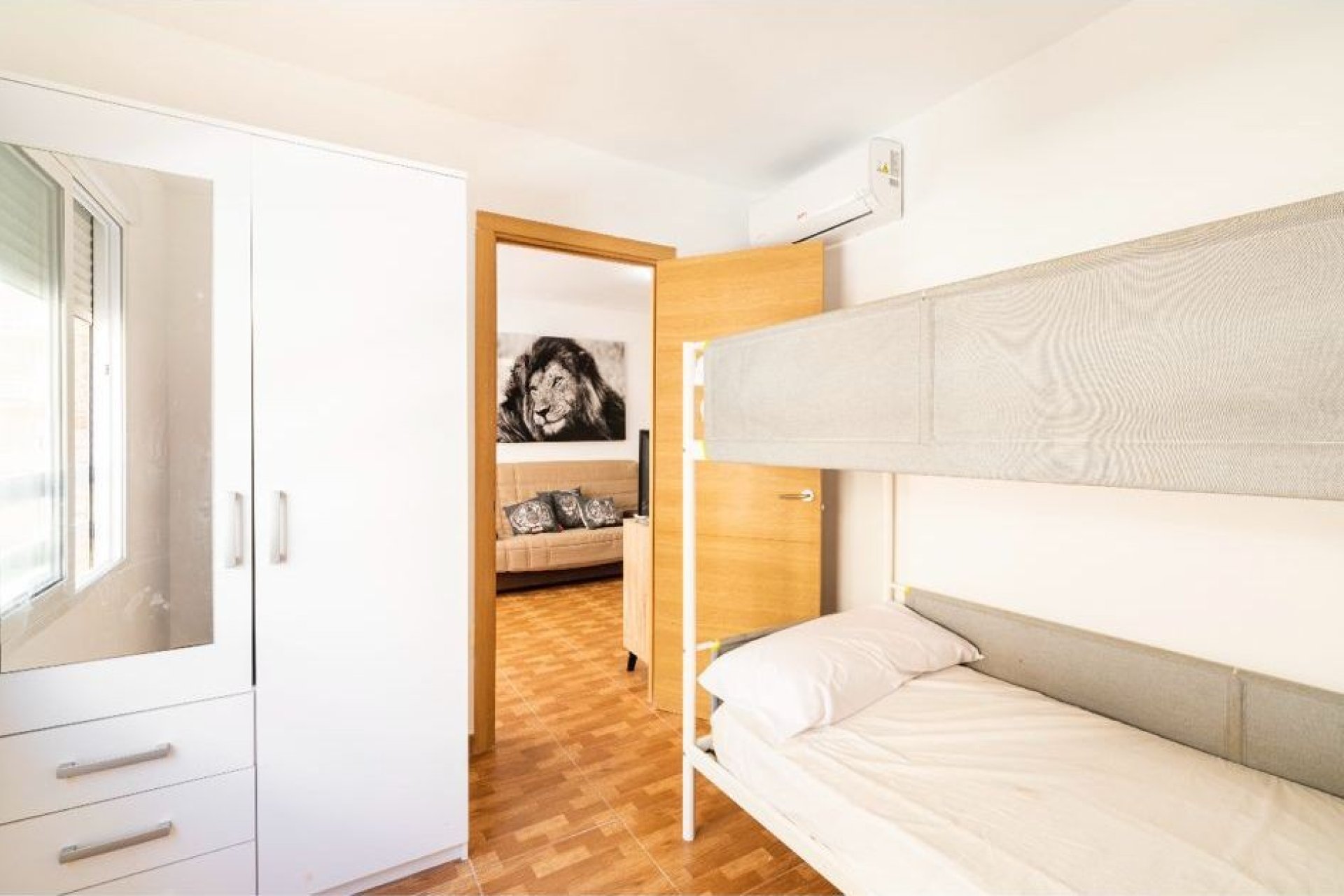 Resale - Apartment / flat - Torrevieja - La Mata