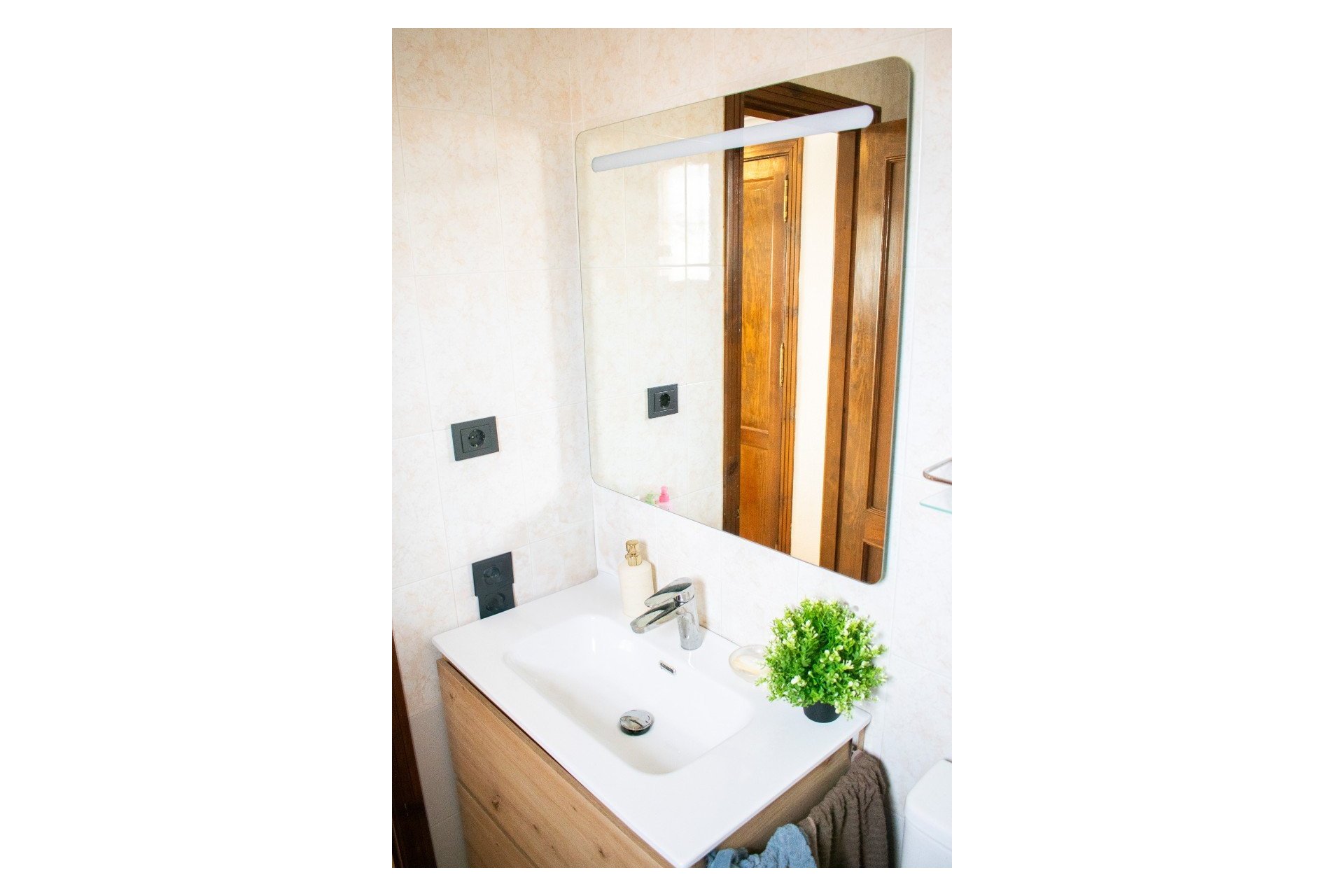 Resale - Apartment / flat - Torrevieja - La Mata