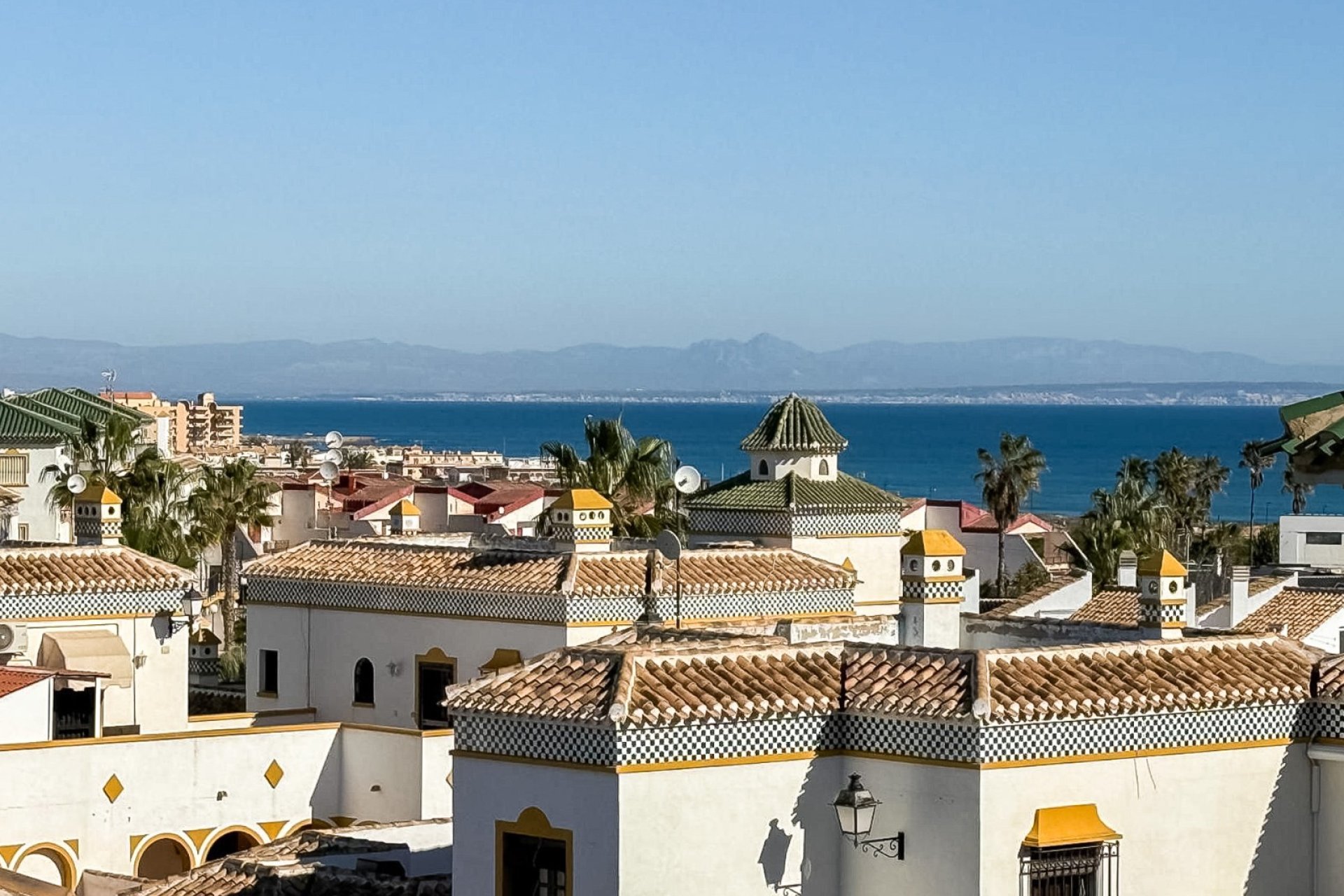 Resale - Apartment / flat - Torrevieja - La Mata