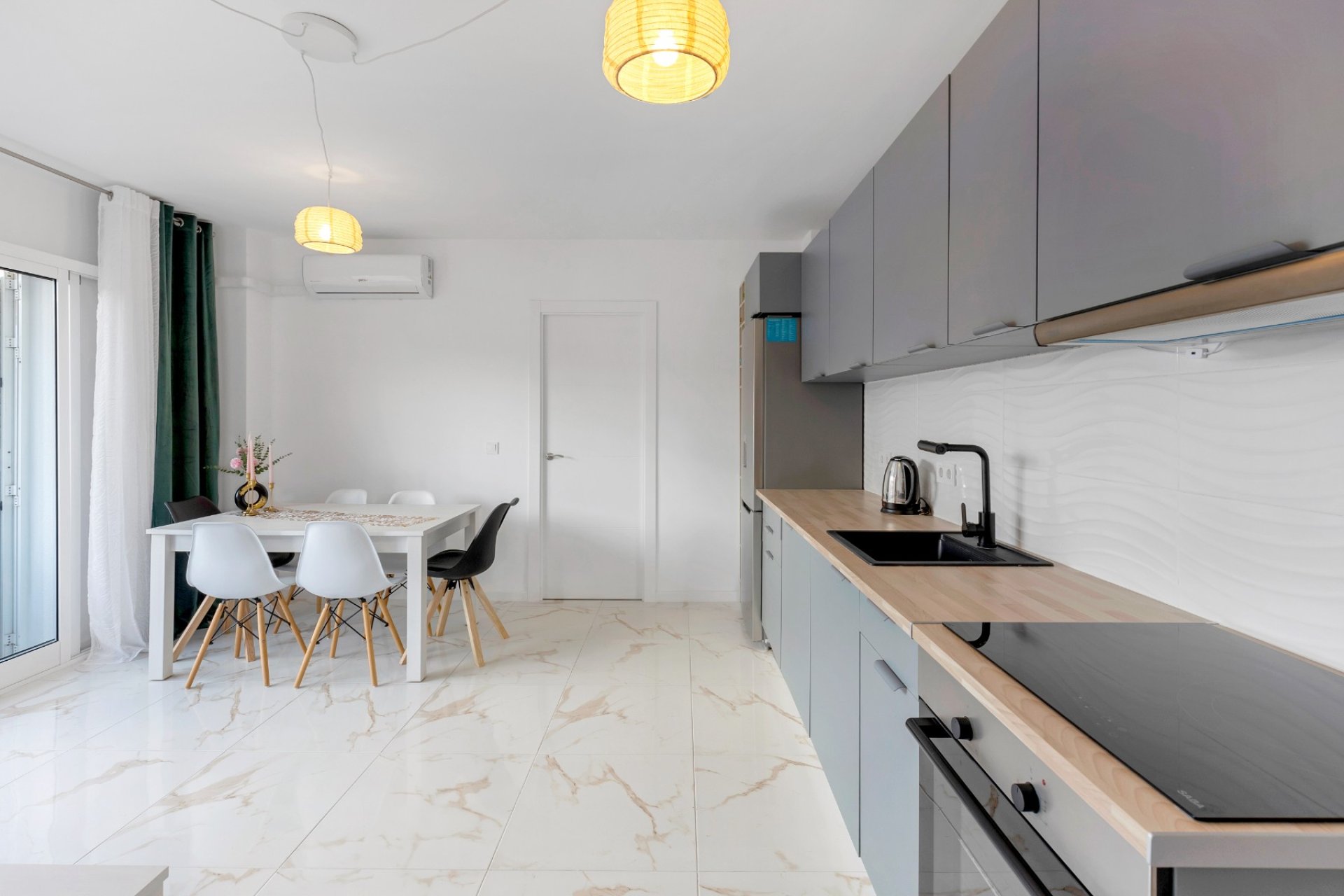 Resale - Apartment / flat - Torrevieja - La Mata