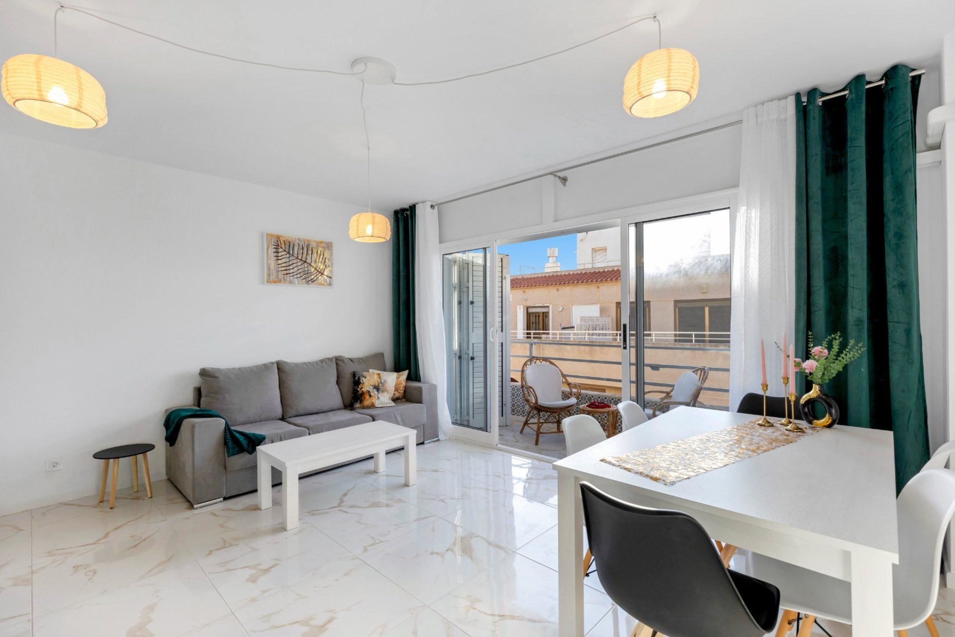 Resale - Apartment / flat - Torrevieja - La Mata