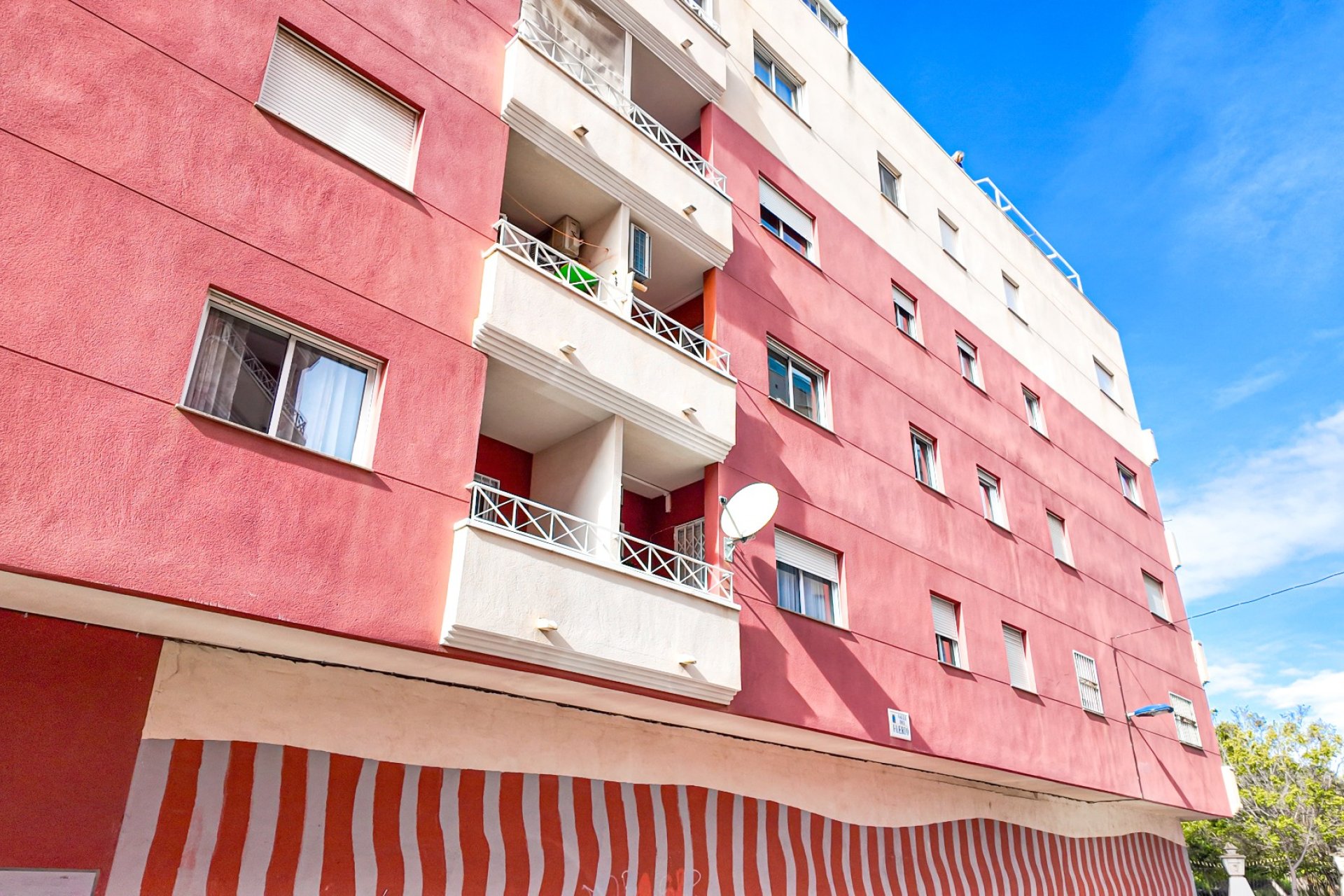 Resale - Apartment / flat - Torrevieja - Parque de las Naciones