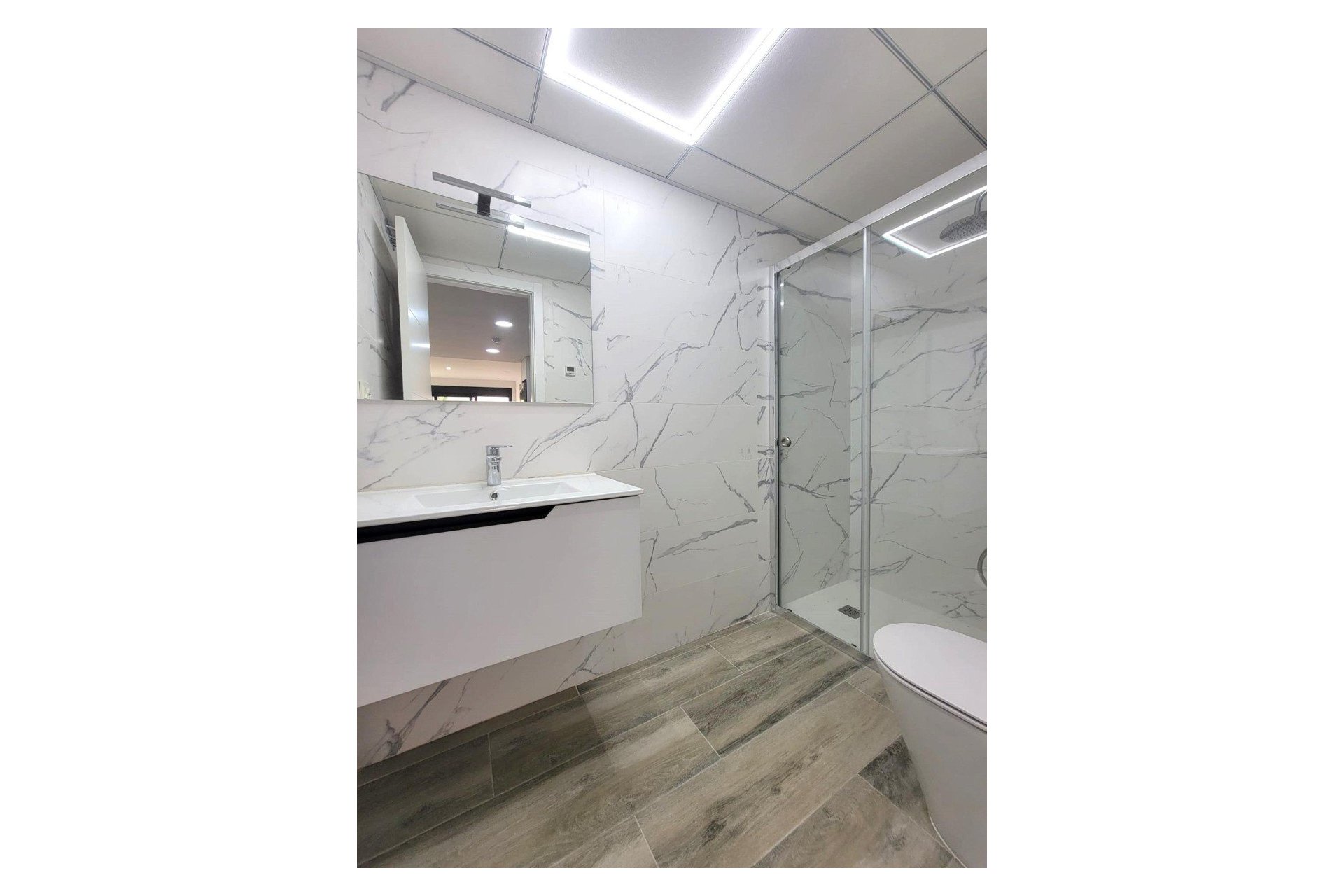 Resale - Apartment / flat - Torrevieja - Playa del Cura