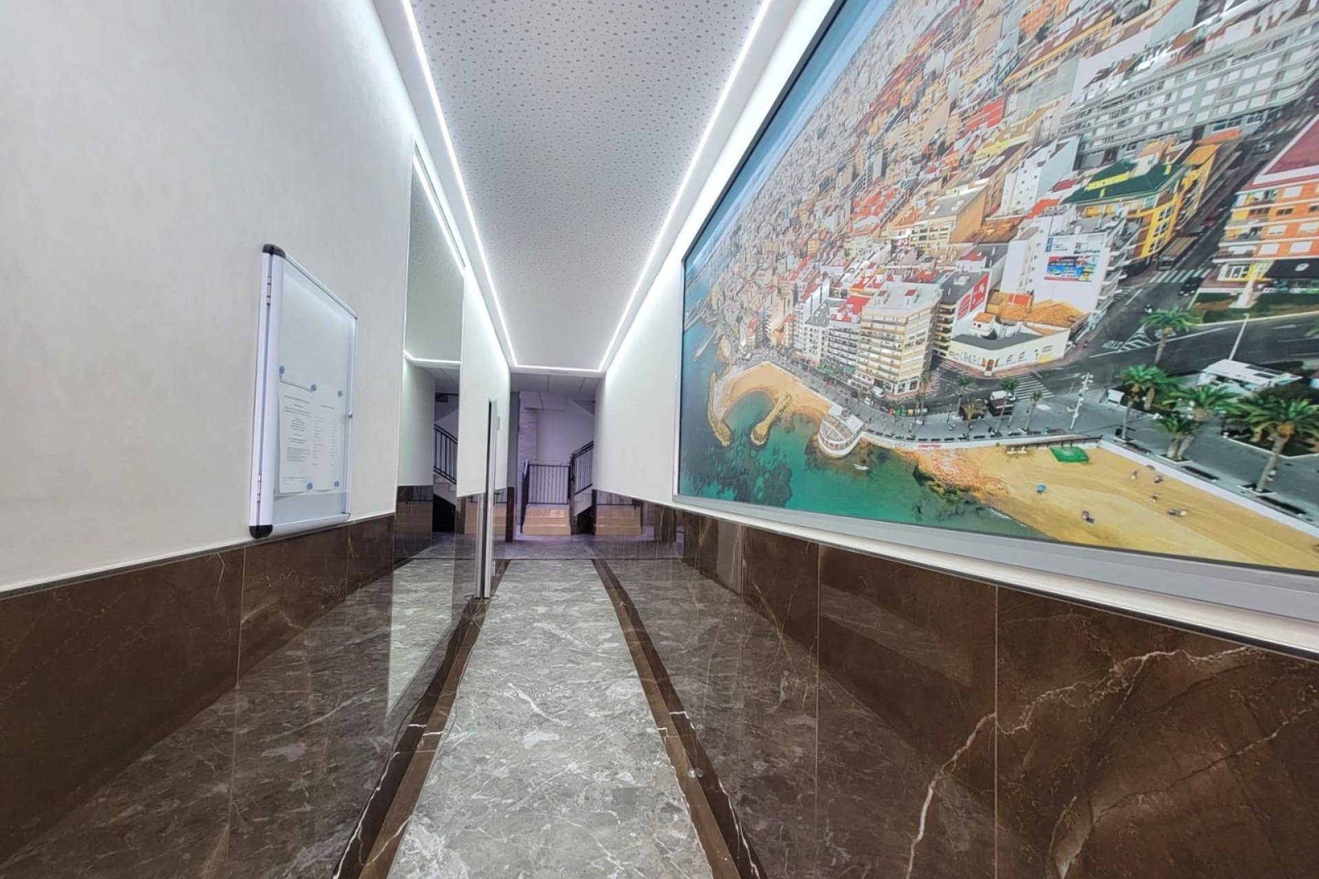 Resale - Apartment / flat - Torrevieja - Playa del Cura