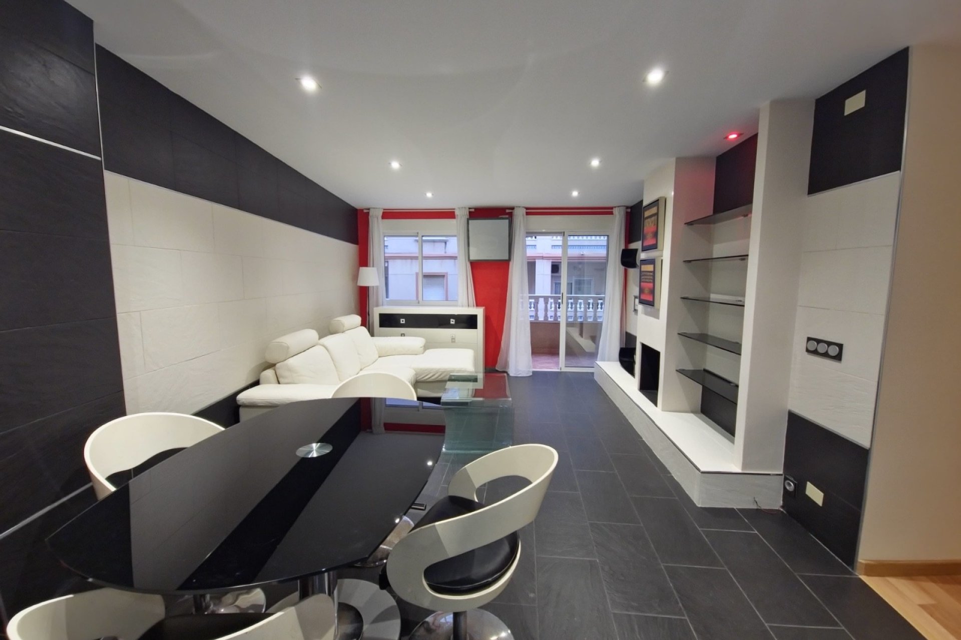 Resale - Apartment / flat - Torrevieja - Playa del Cura