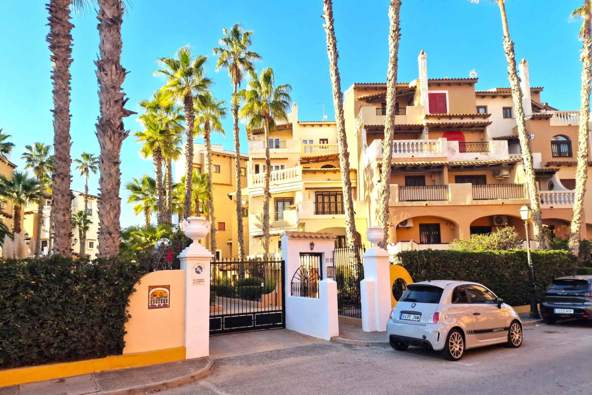 Resale - Apartment / flat - Torrevieja - Playa Los Locos