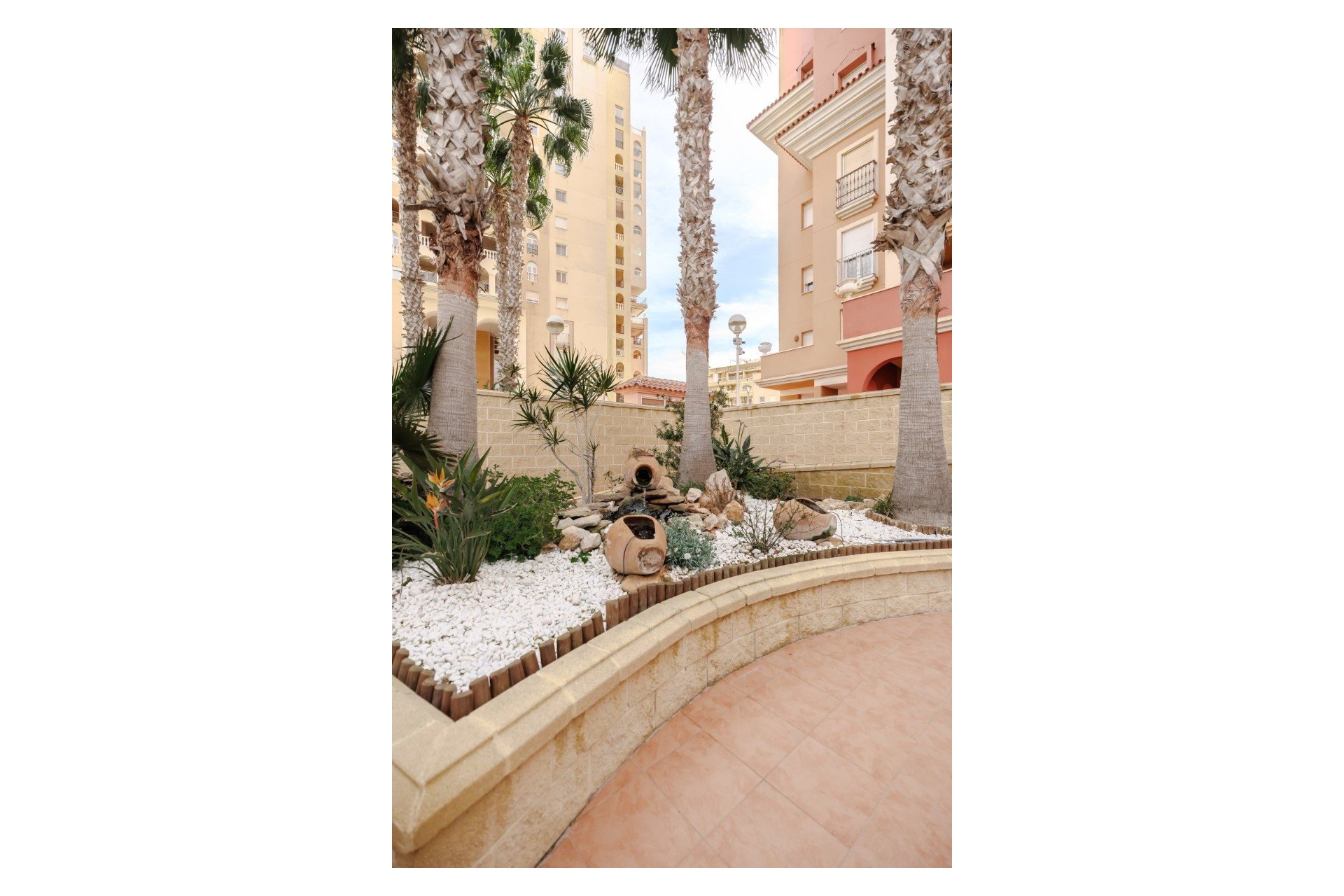 Resale - Apartment / flat - Torrevieja - Playa Los Locos