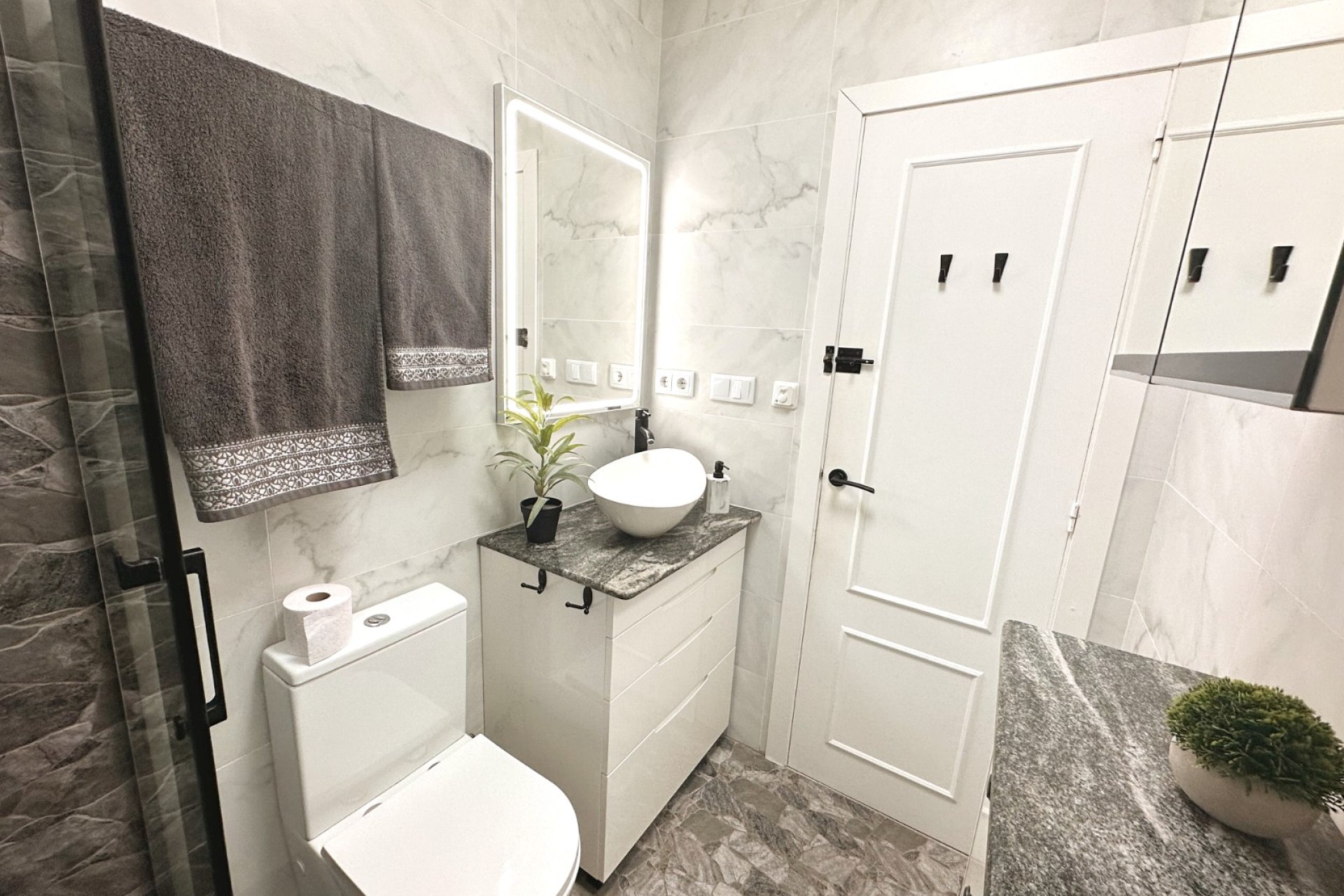 Resale - Apartment / flat - Torrevieja - San Luis