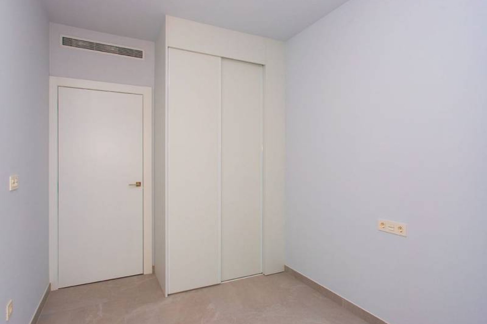 Resale - Apartment / flat - Torrevieja