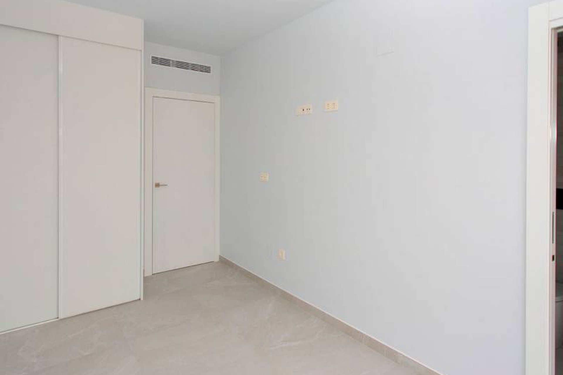 Resale - Apartment / flat - Torrevieja