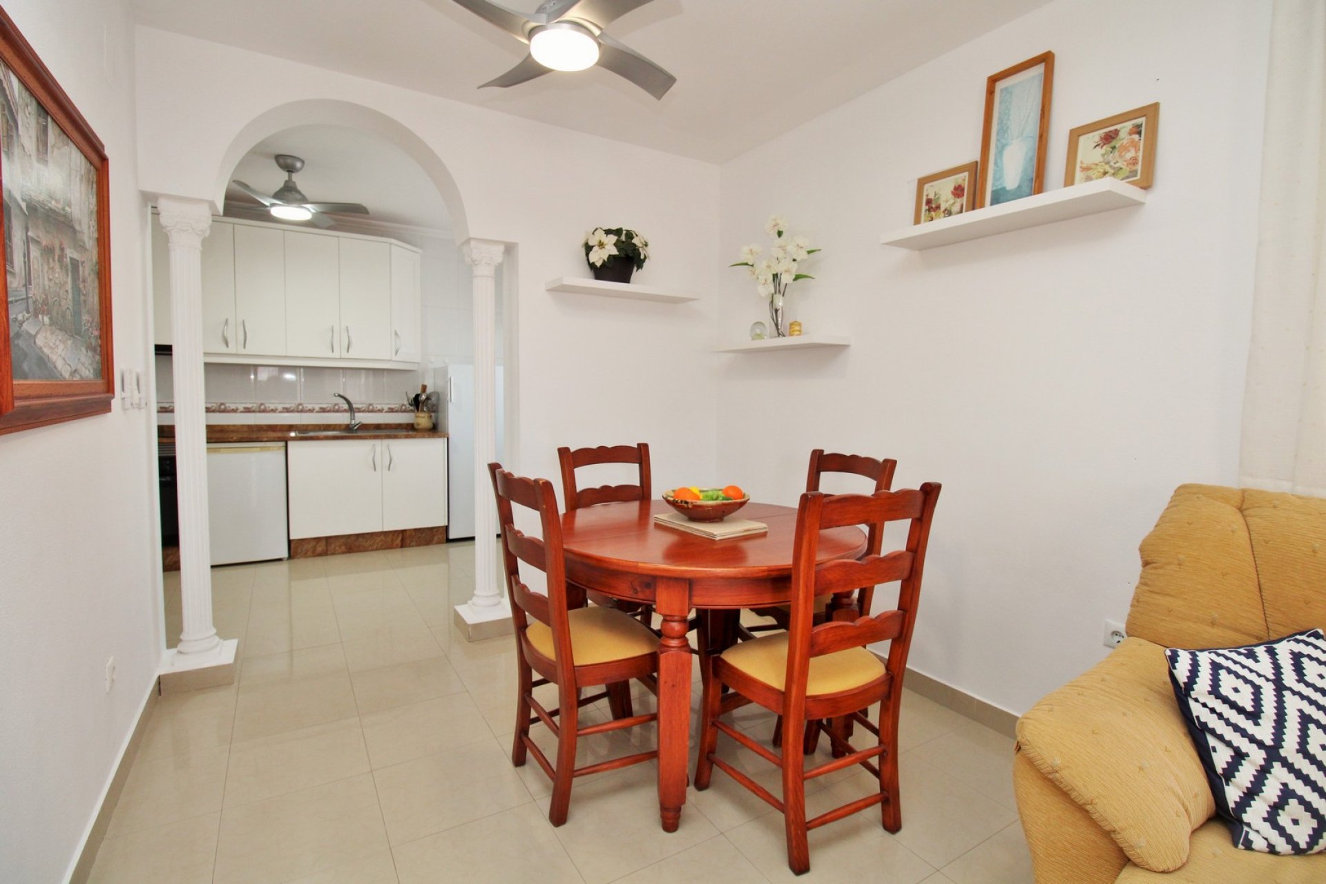 Resale - Apartment - Villamartín - PAU 8