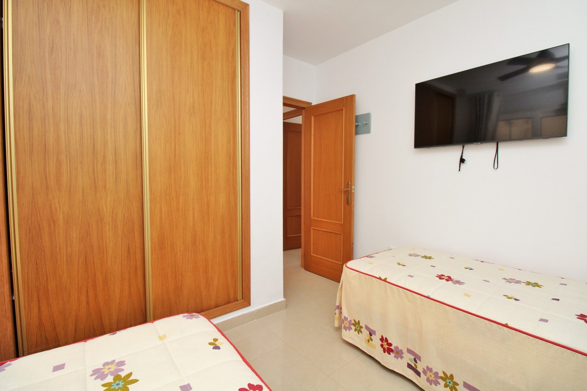 Resale - Apartment - Villamartín - PAU 8