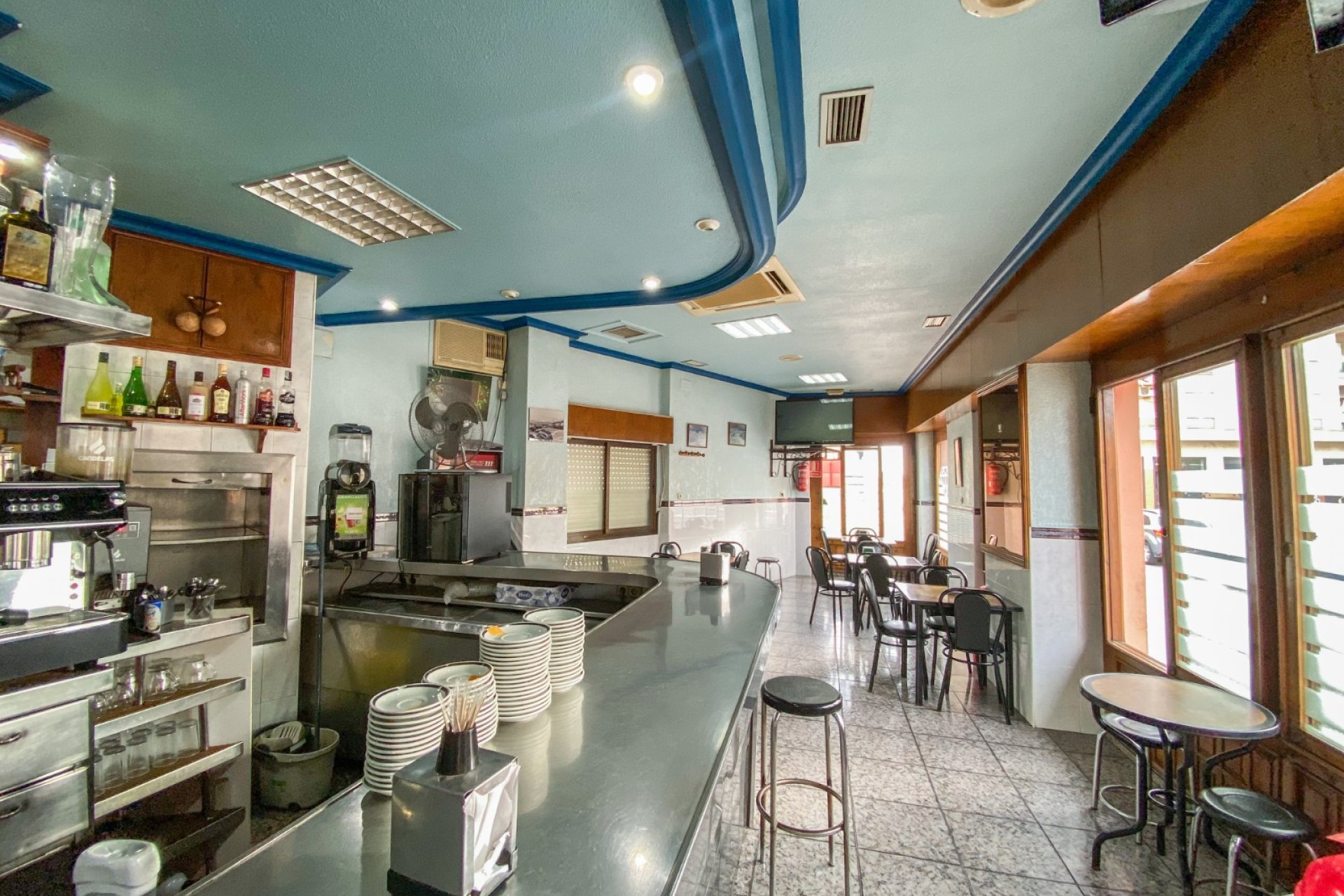 Resale - Commercial - Aguilas - Center