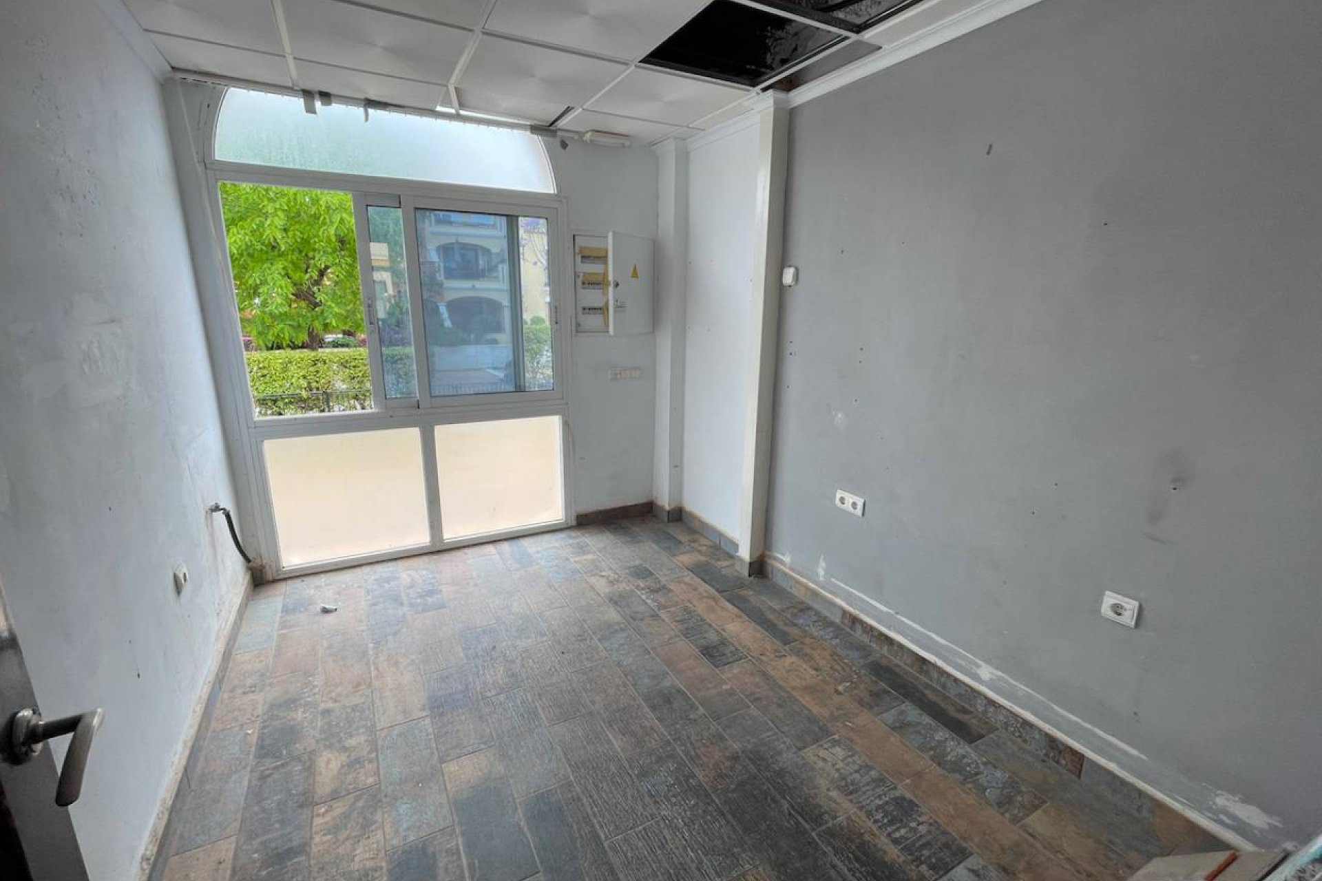 Resale - Commercial - La Finca Golf