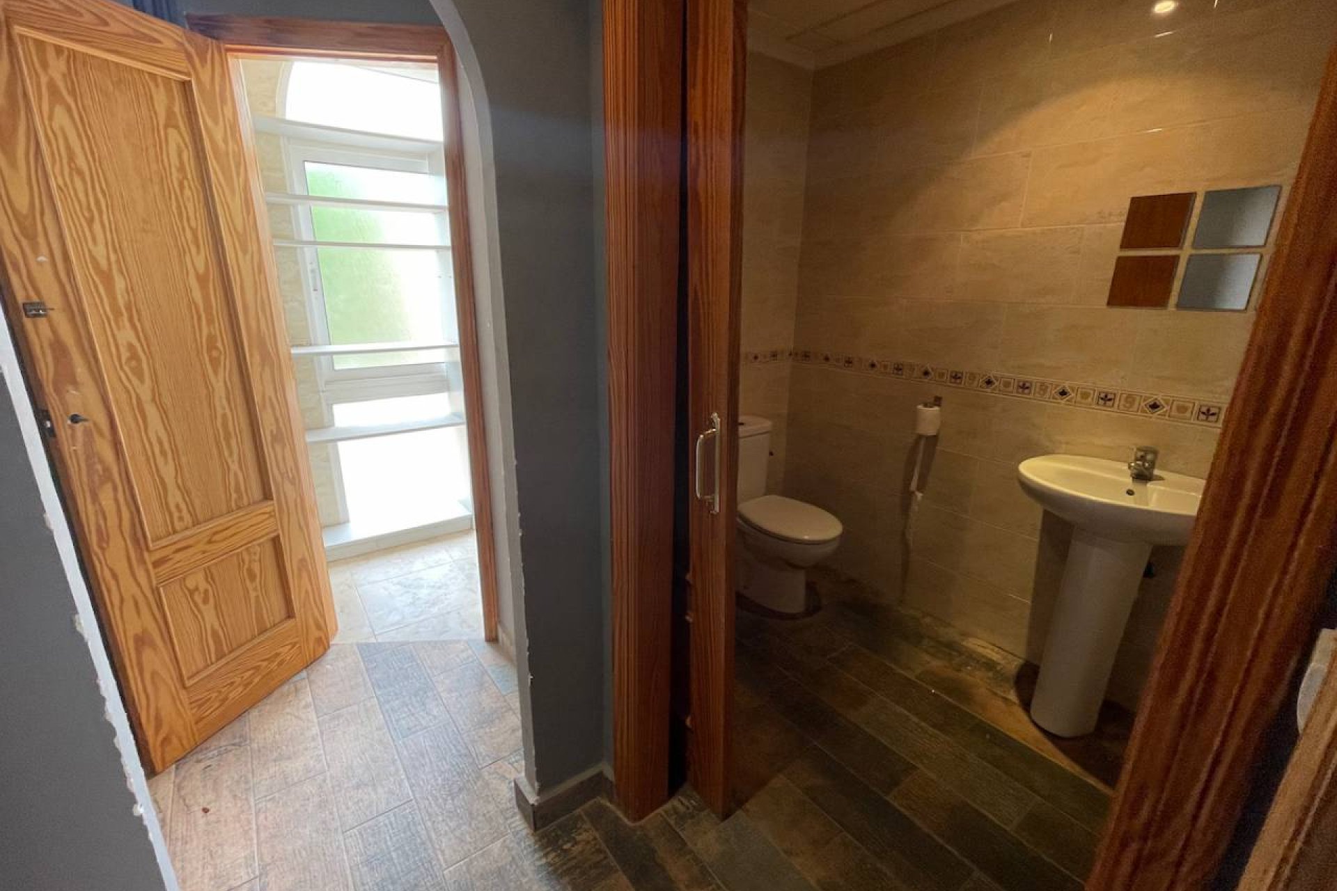 Resale - Commercial - La Finca Golf