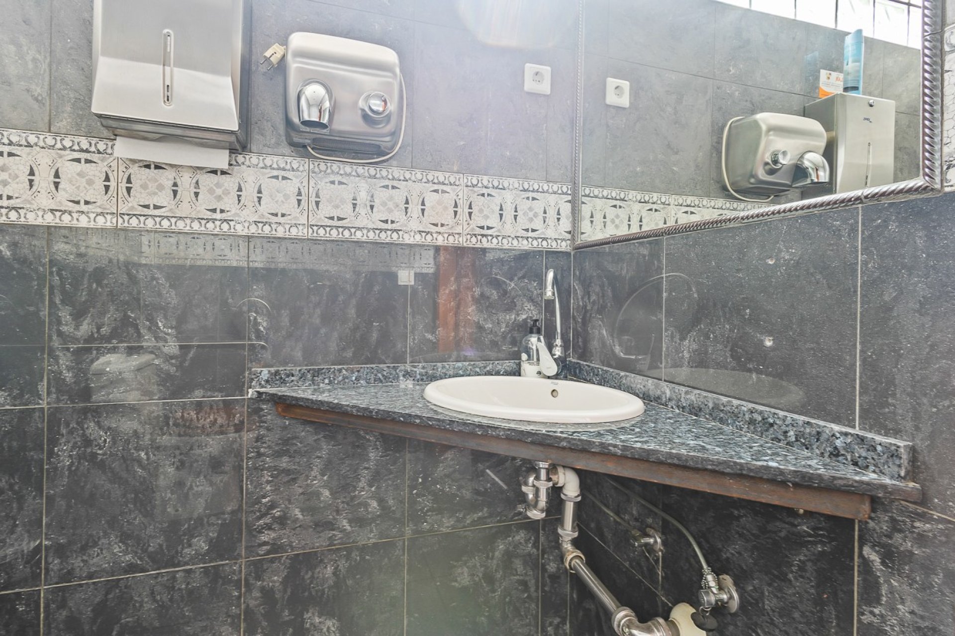 Resale - Commercial - Los Dolses