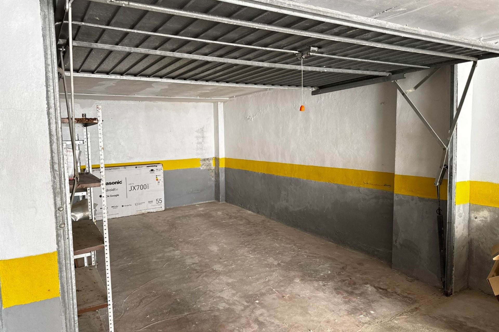 Resale - Commercial - Punta Prima