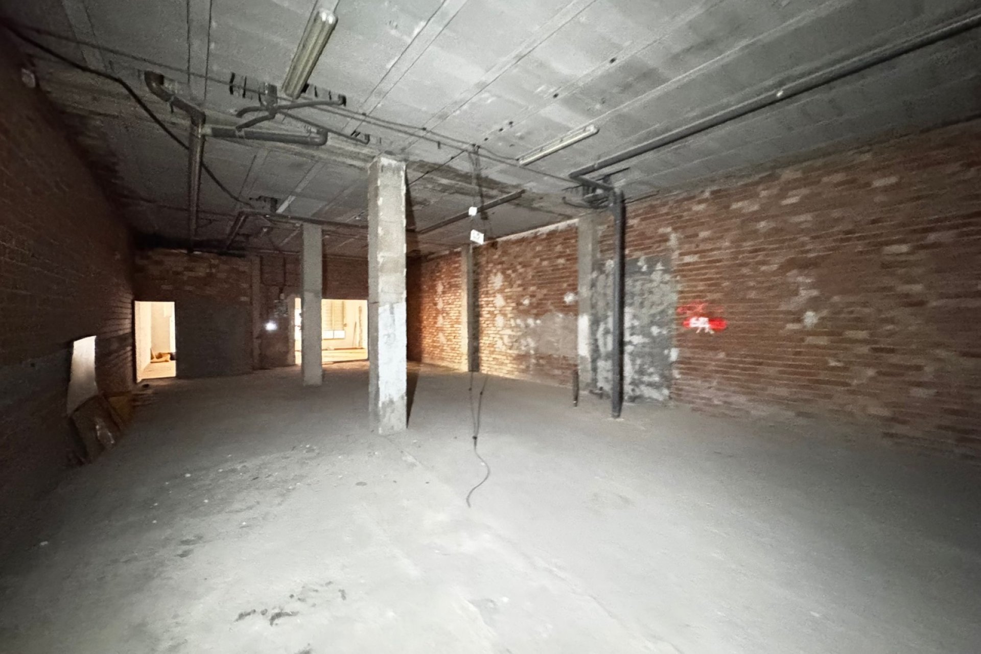 Resale - Commercial - Torrevieja - Playa Los Locos