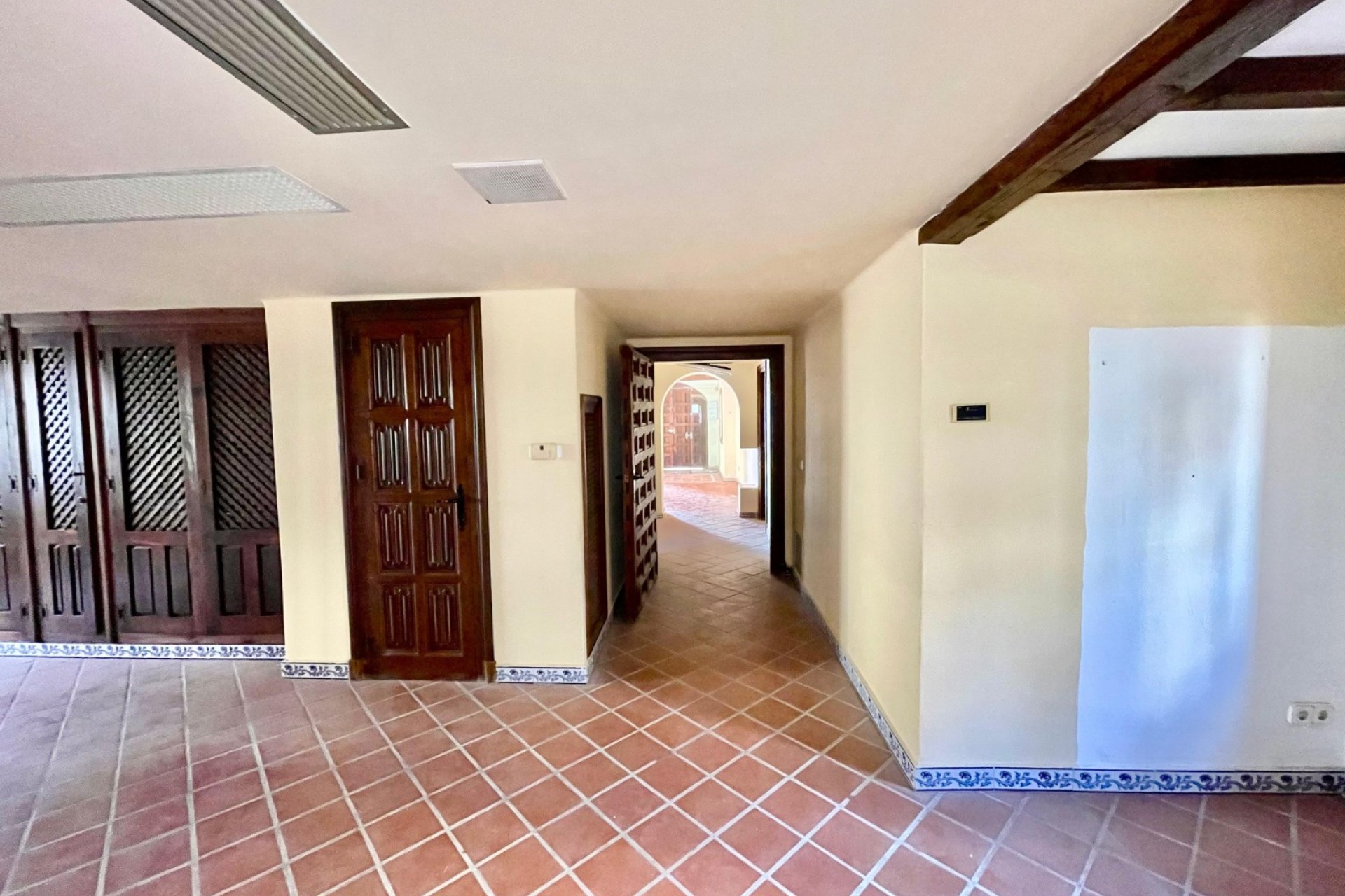 Resale - Commercial - Torrevieja - Playa Los Locos