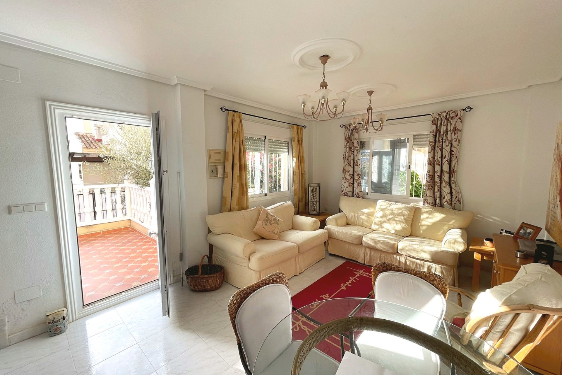 Resale - Townhouse - Ciudad quesada - Airstrip