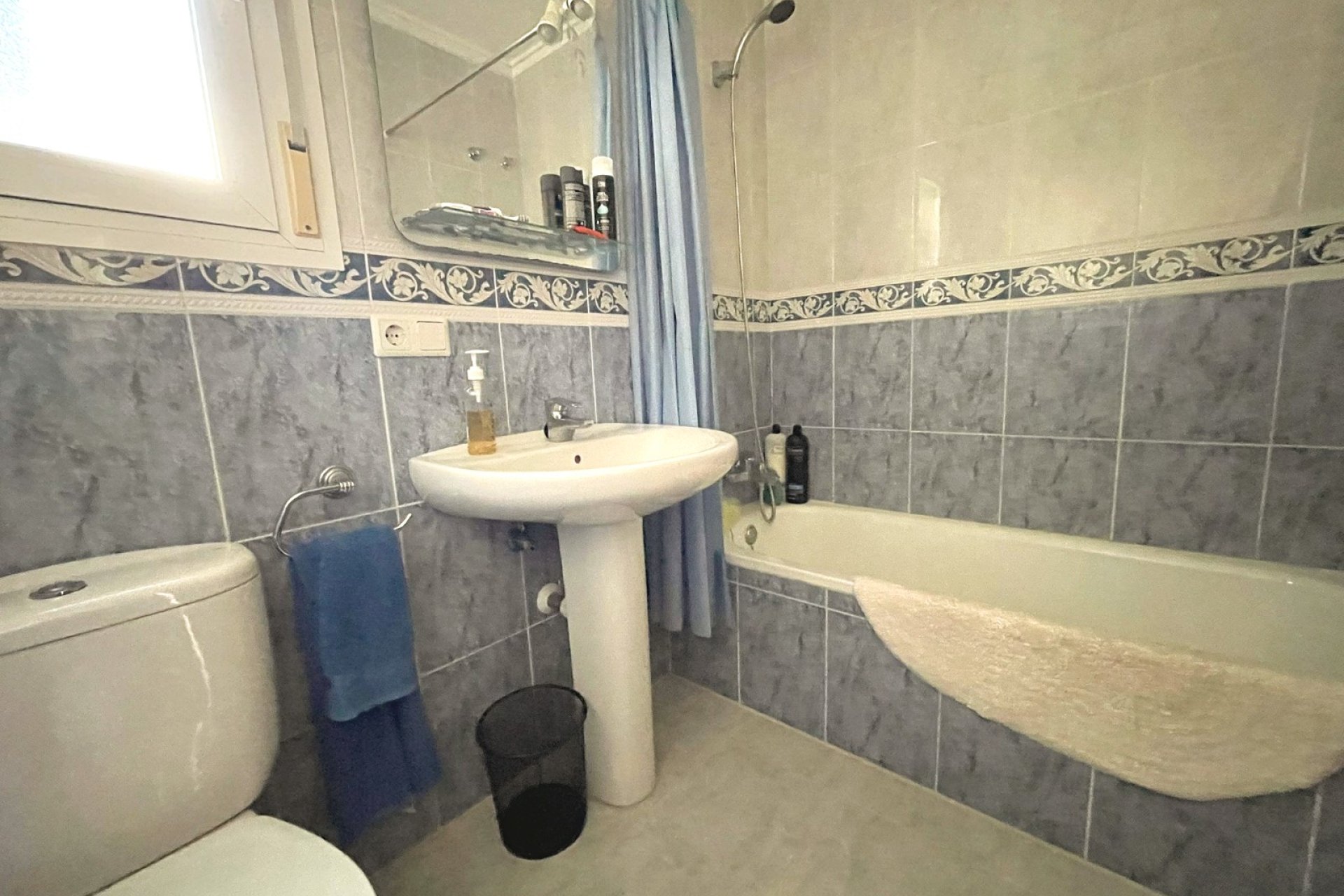 Resale - Townhouse - Ciudad quesada - Airstrip