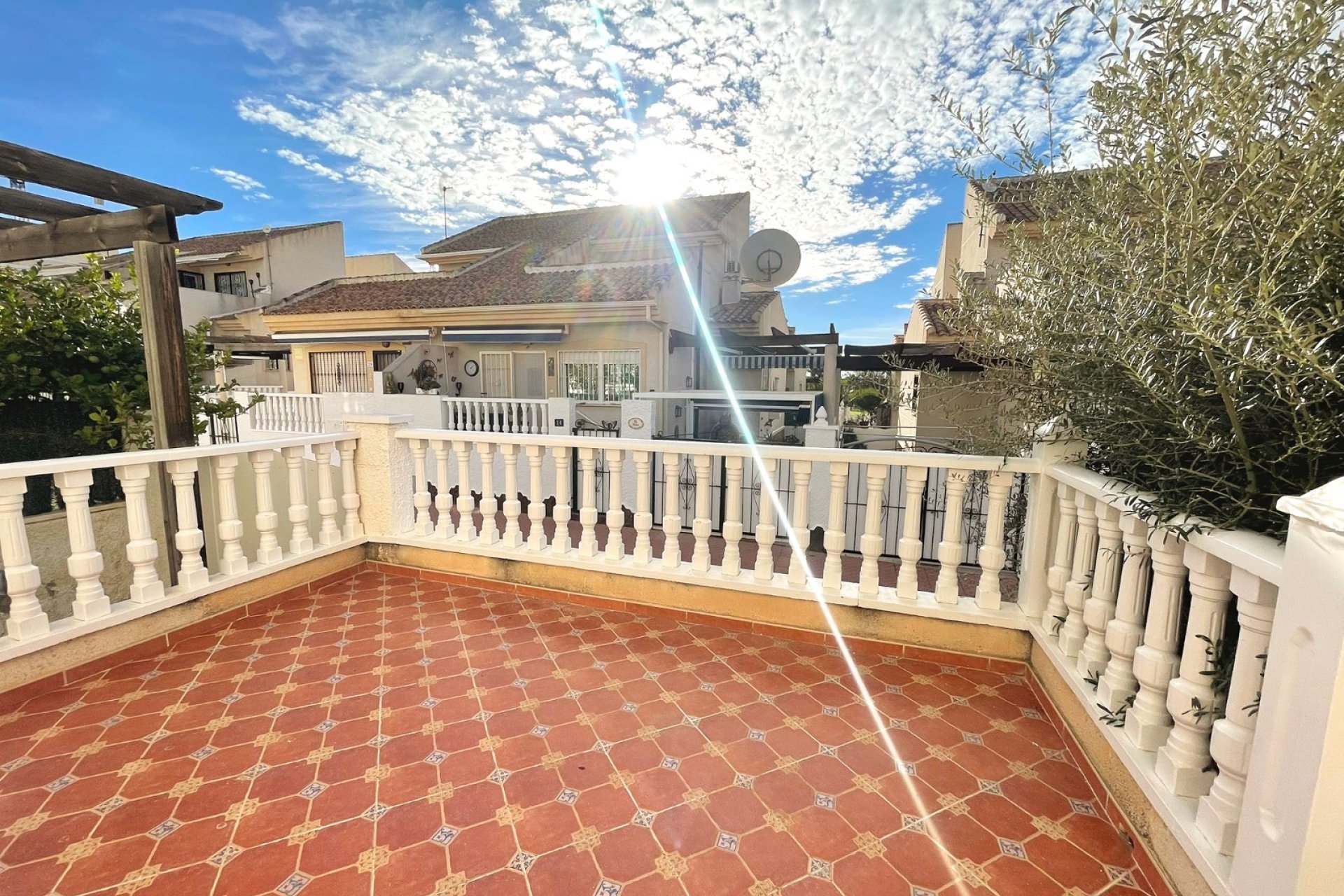 Resale - Townhouse - Ciudad quesada - Airstrip