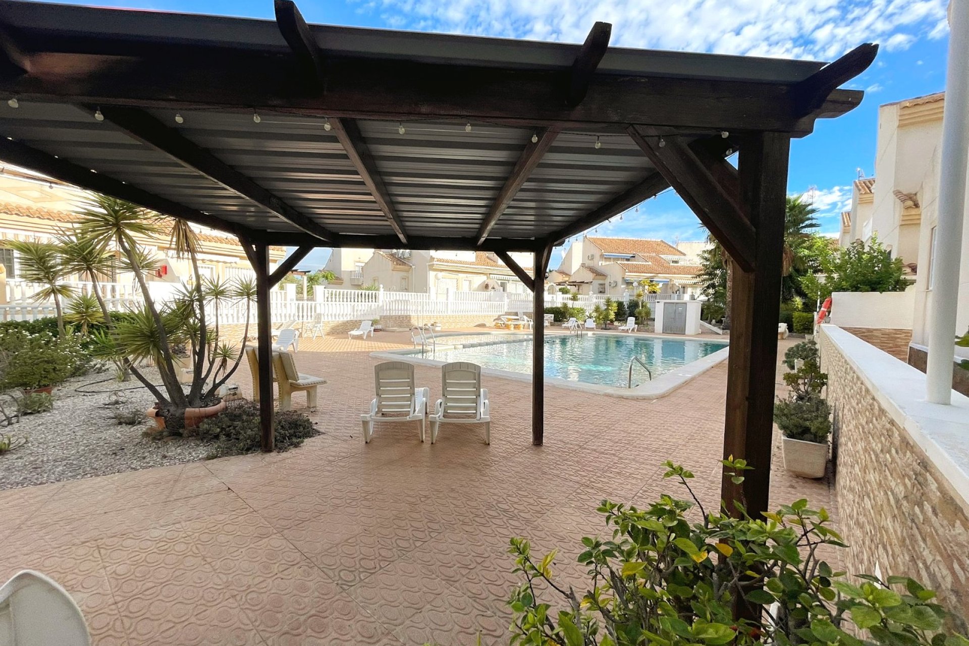 Resale - Townhouse - Ciudad quesada - Airstrip