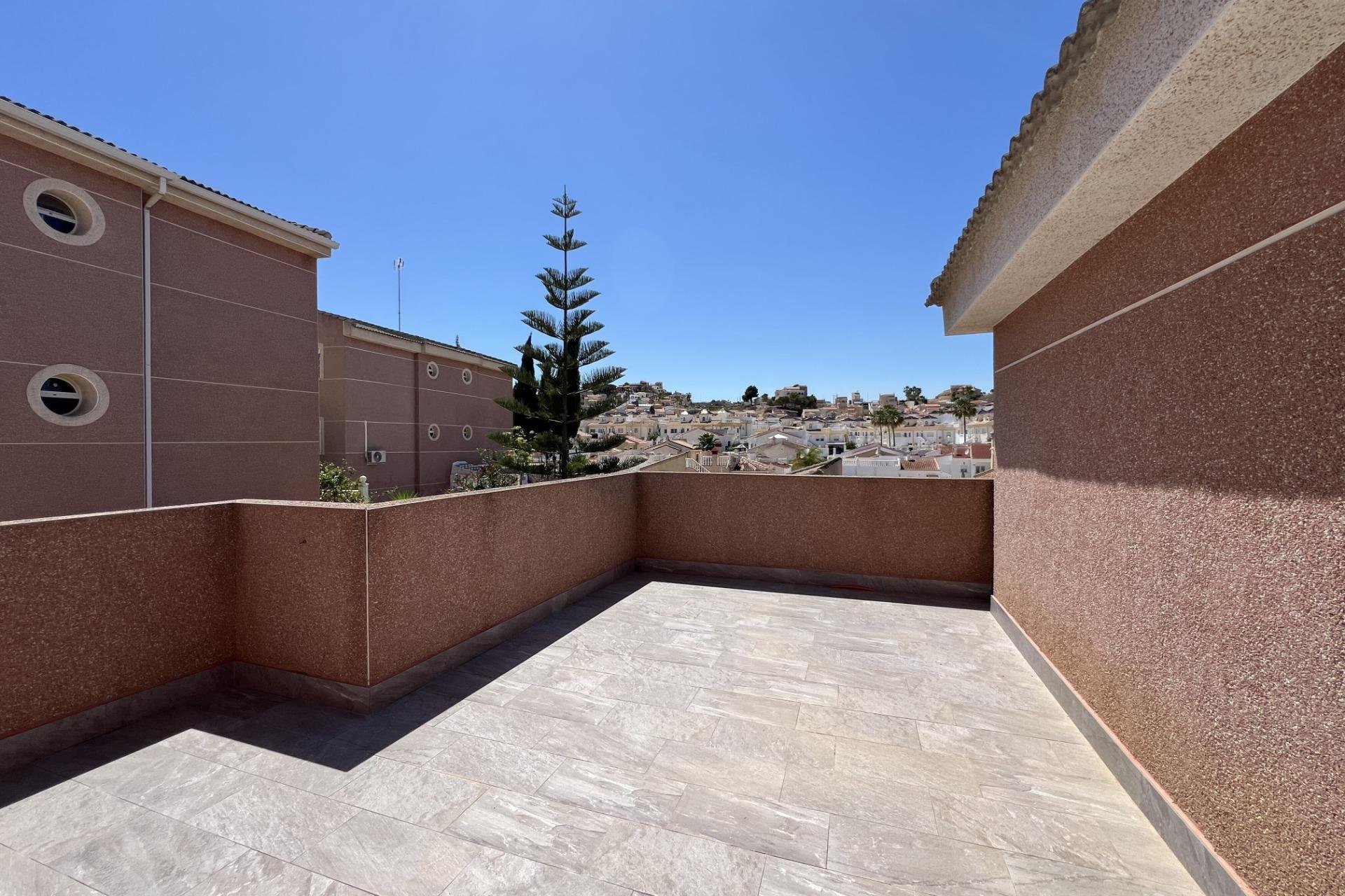 Resale - Townhouse - Ciudad quesada - Altos del golf ii