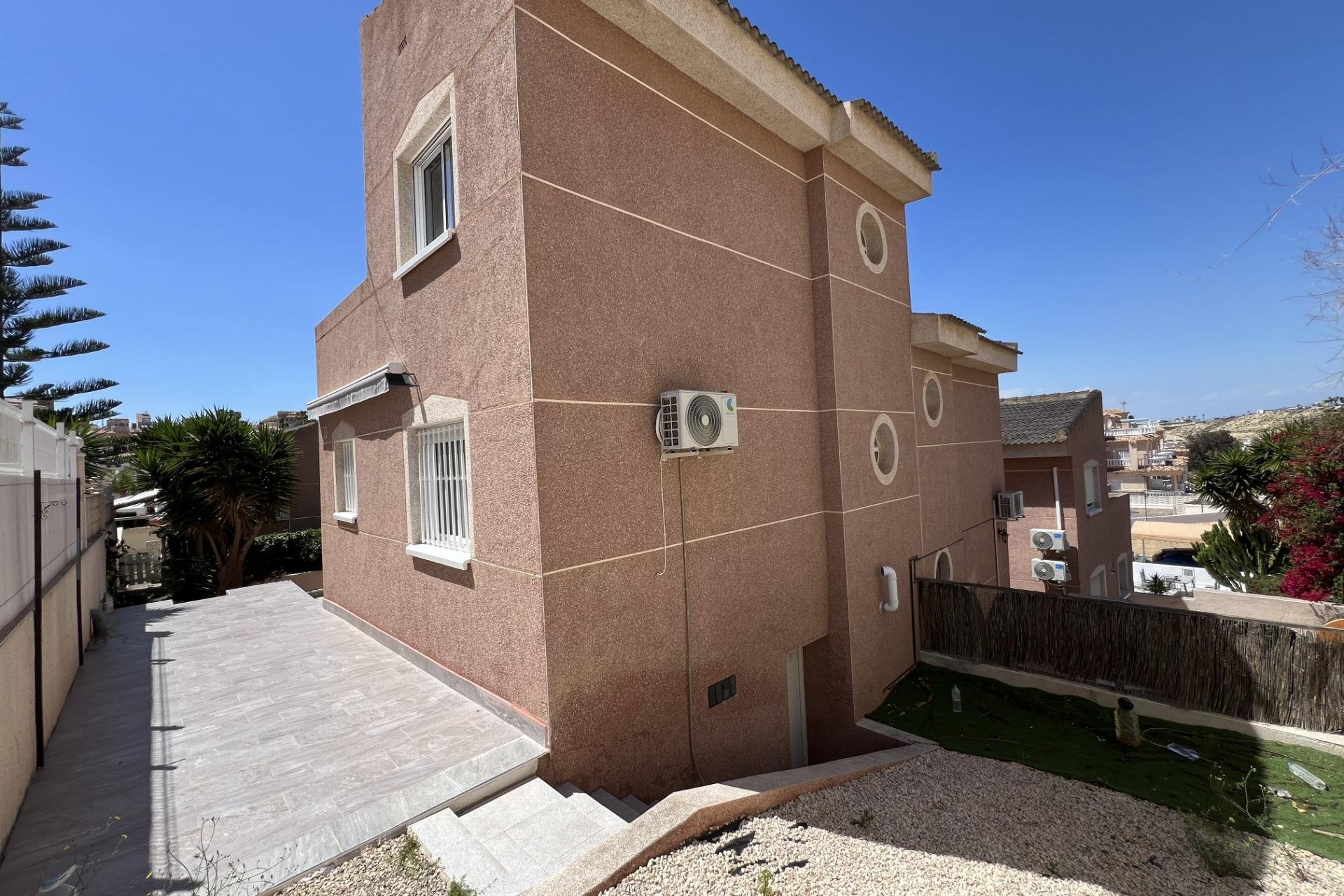 Resale - Townhouse - Ciudad quesada - Altos del golf ii