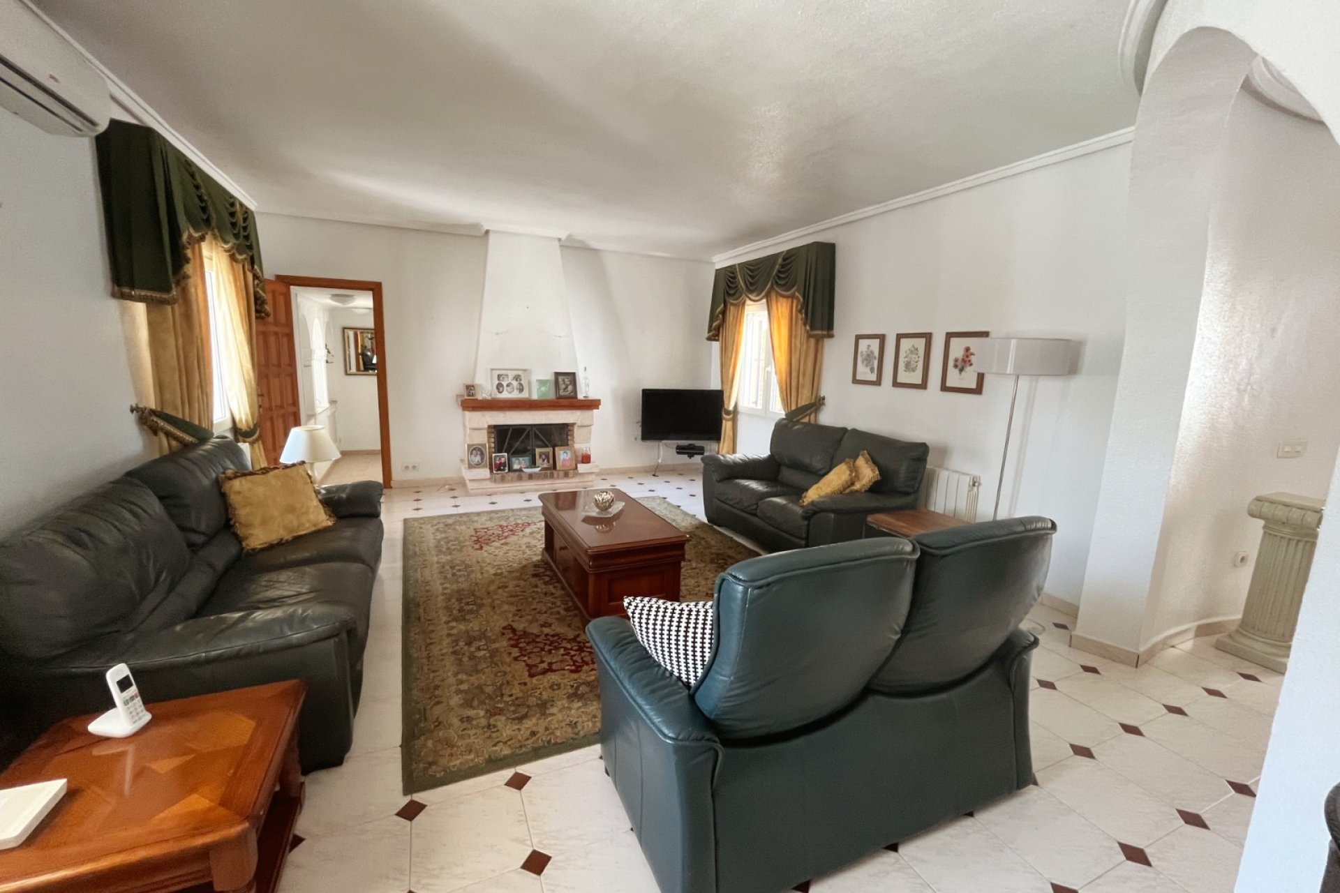 Resale - Townhouse - Ciudad quesada - Central Quesada